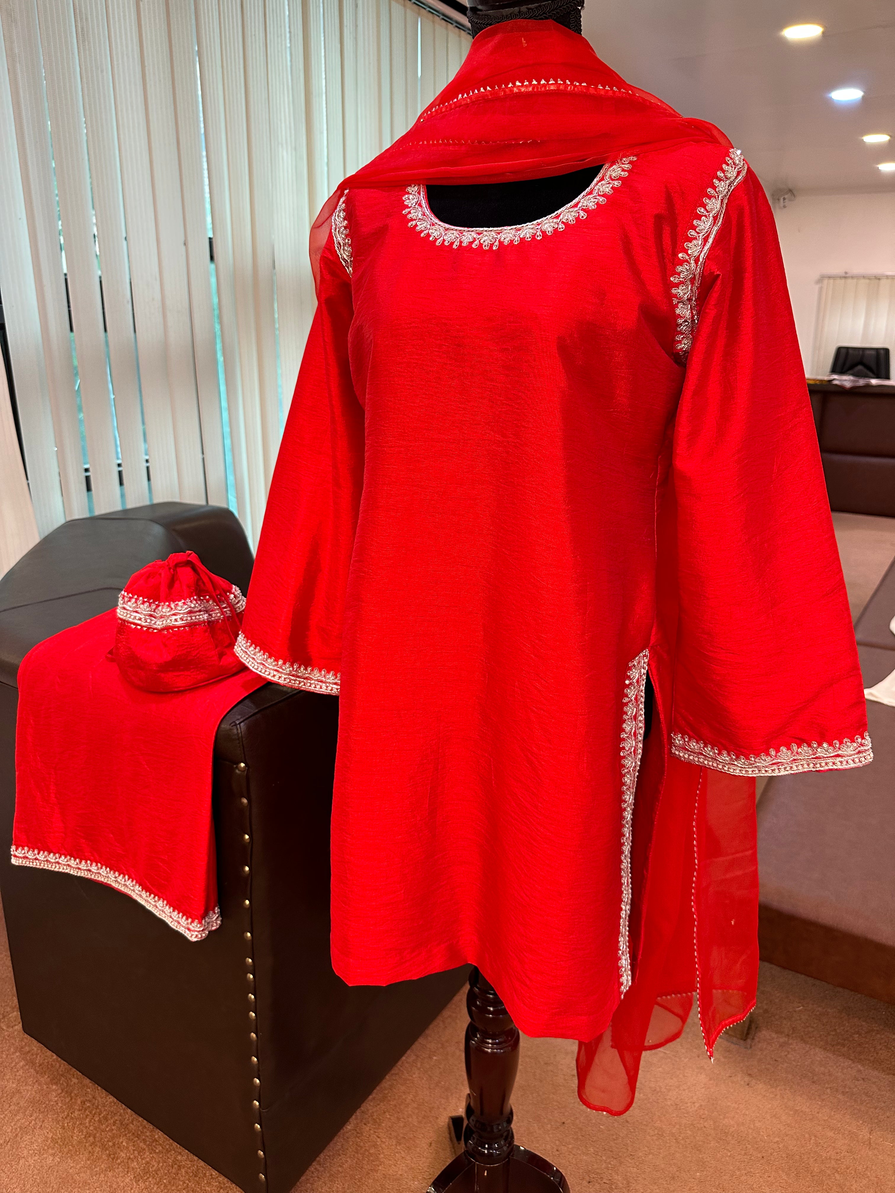 Handembroidered kurta set 3 piece