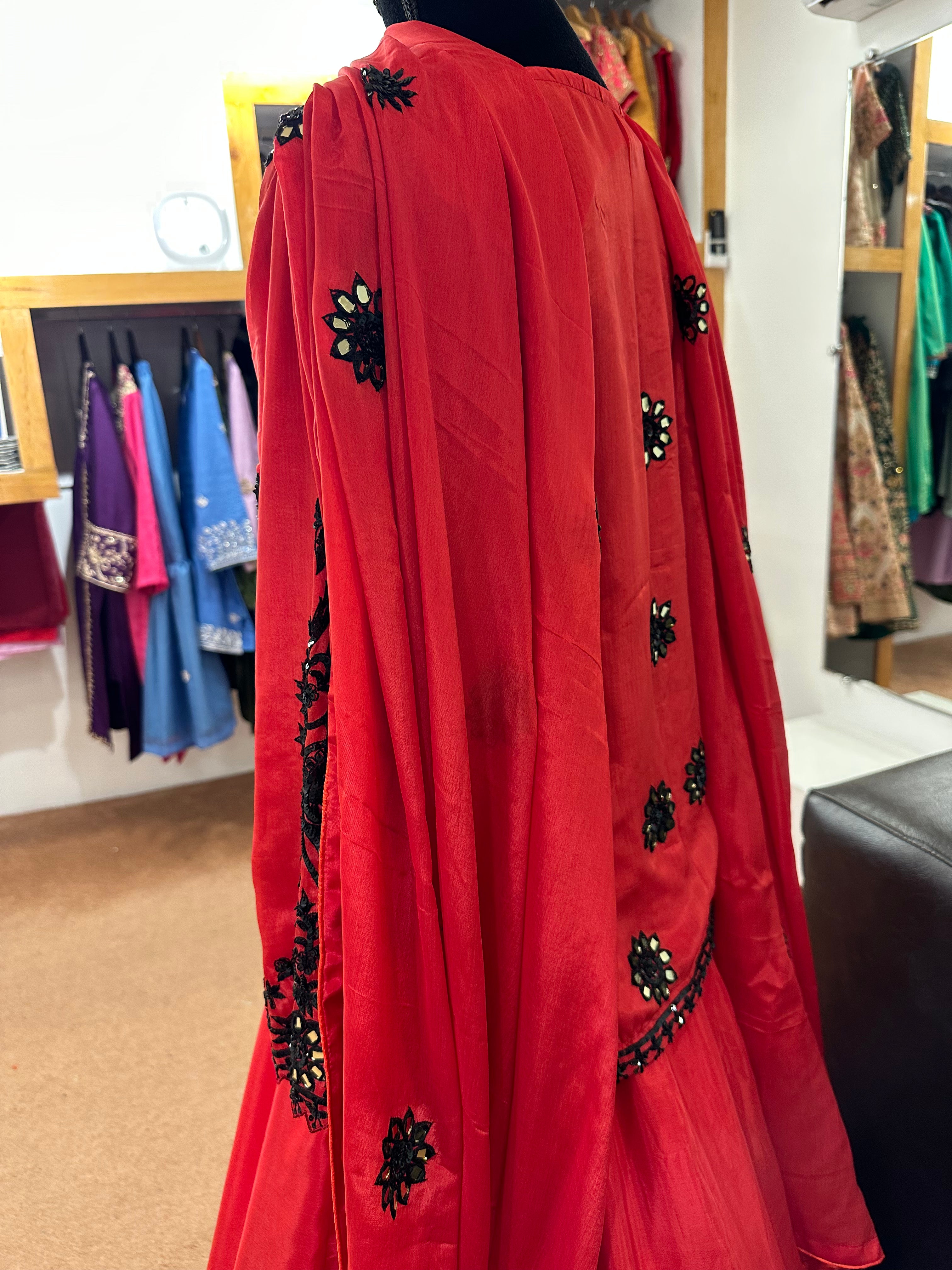 Handembrodiered dress