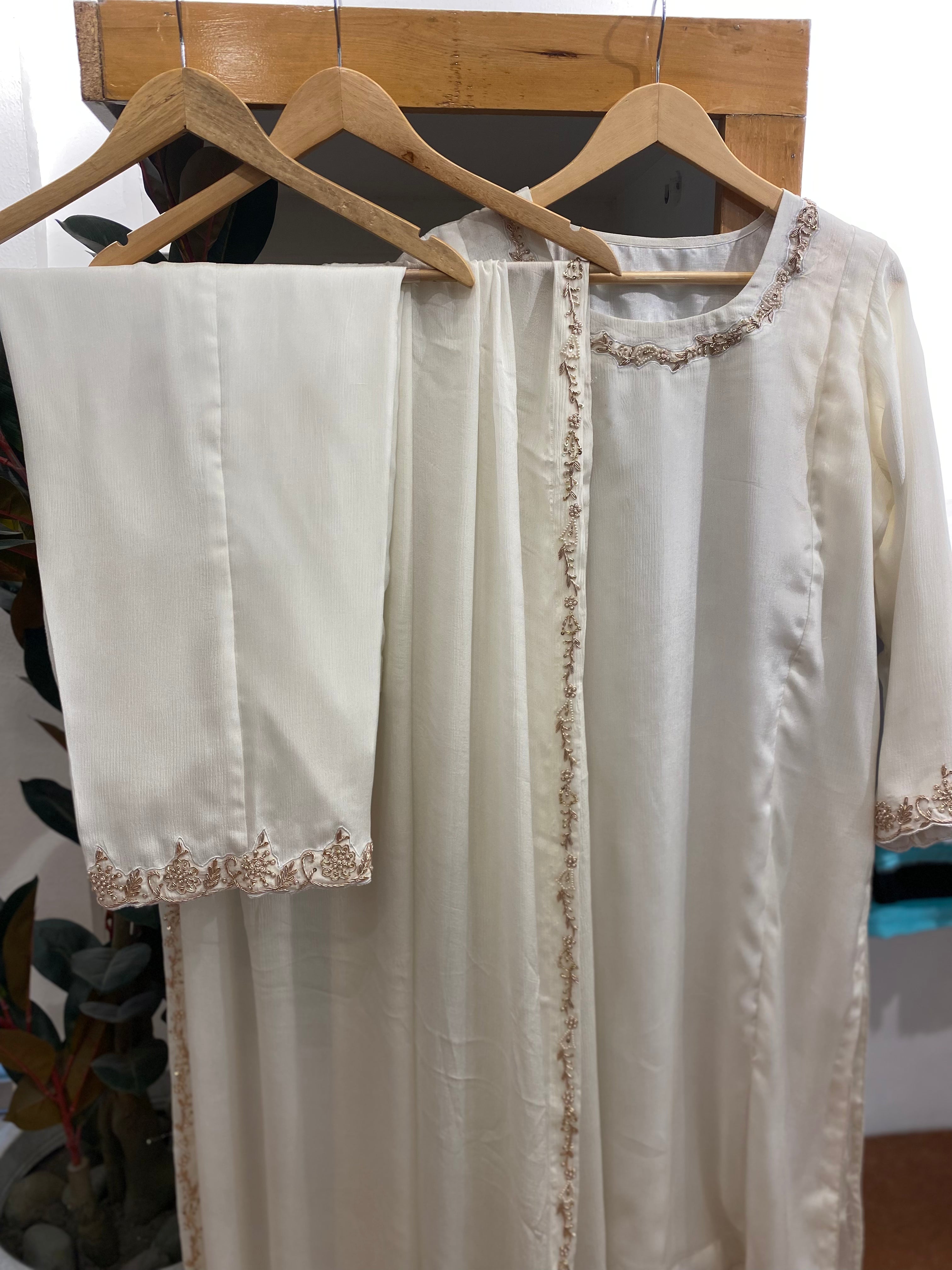 White chinon hand embroidered kali kurta set 3pc stitched