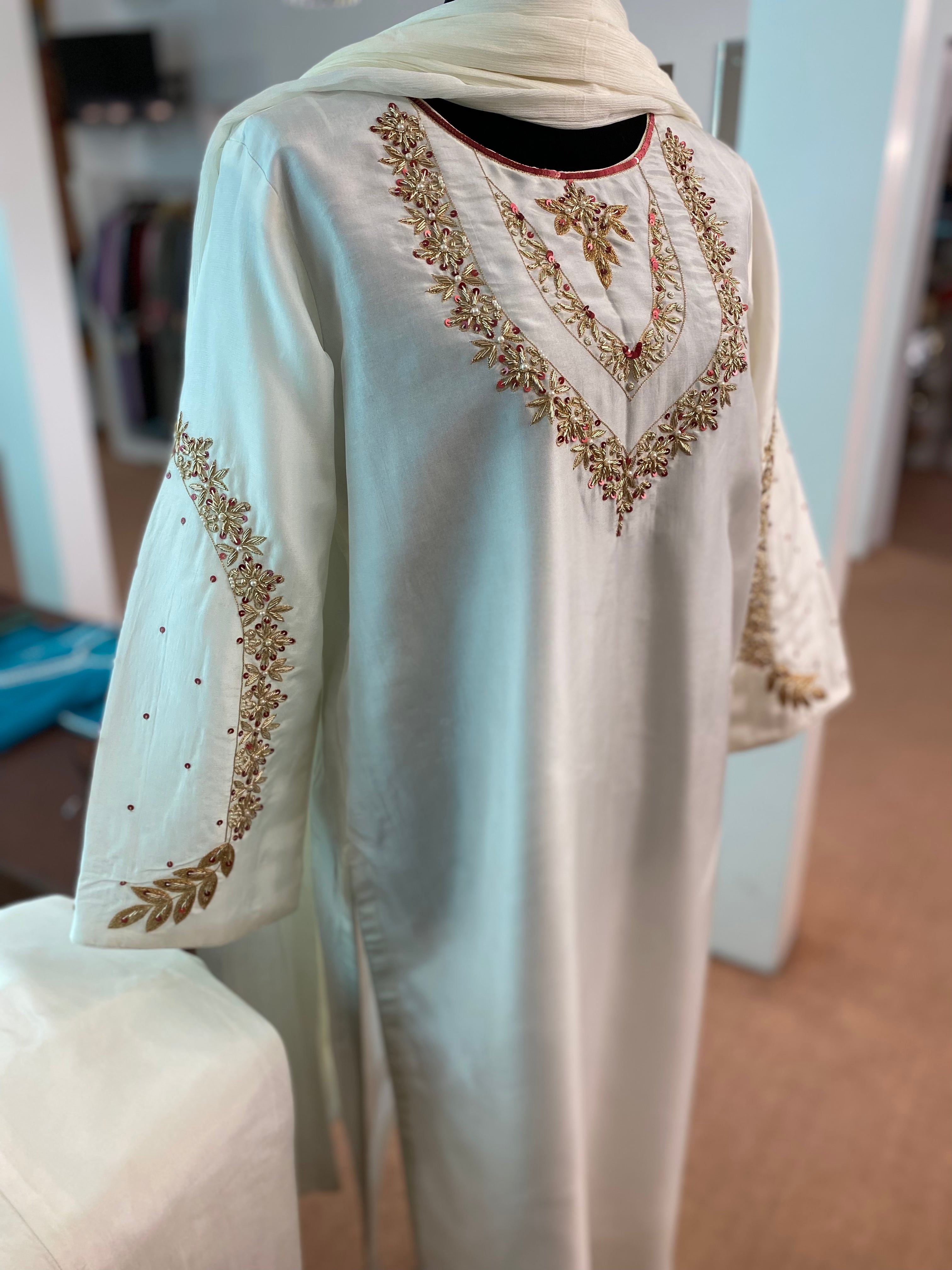 Hand embroidered kurta set 3pc stitched pbks452