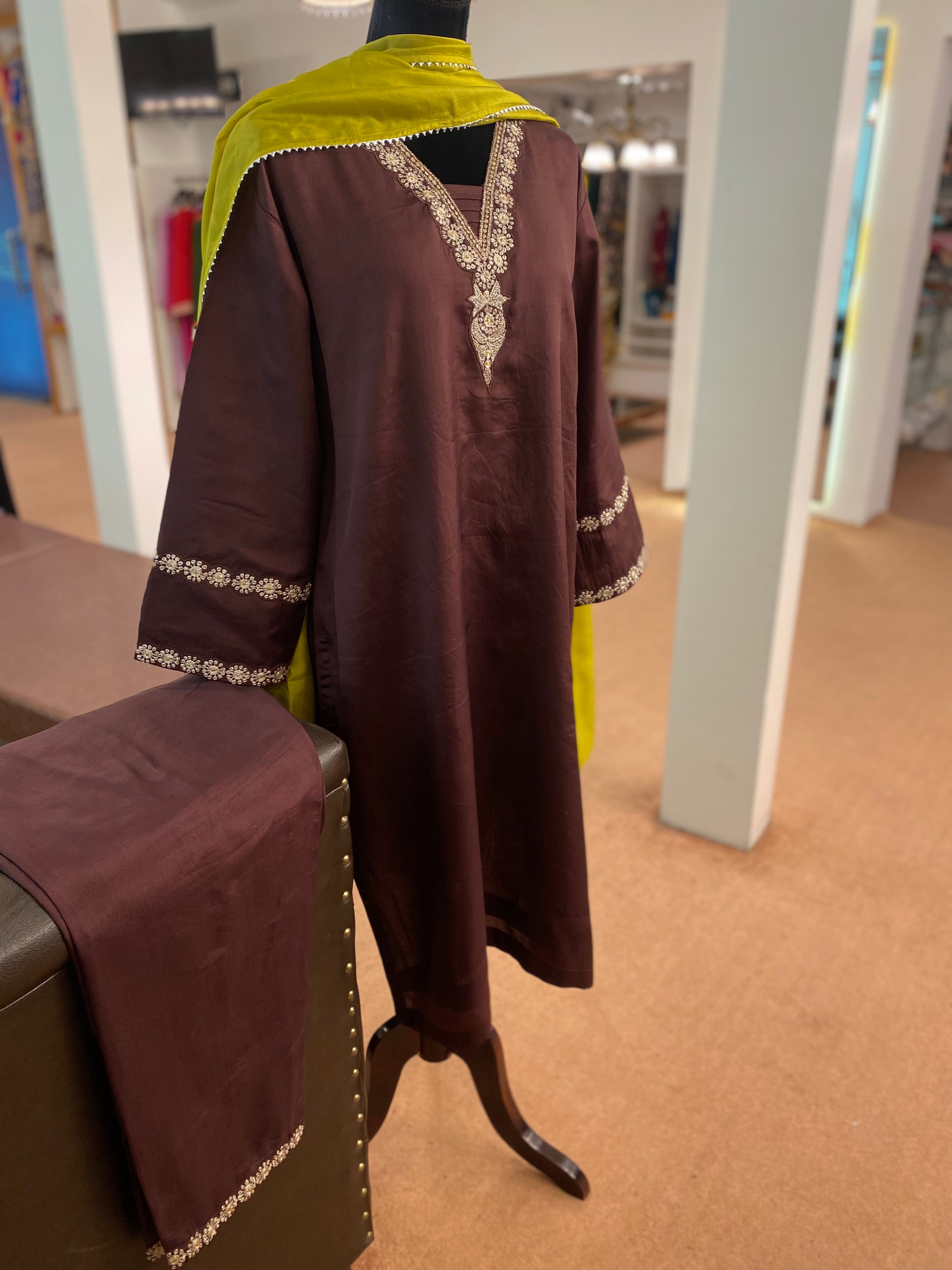 Pure silk Tilla kurta set 3pc stitched