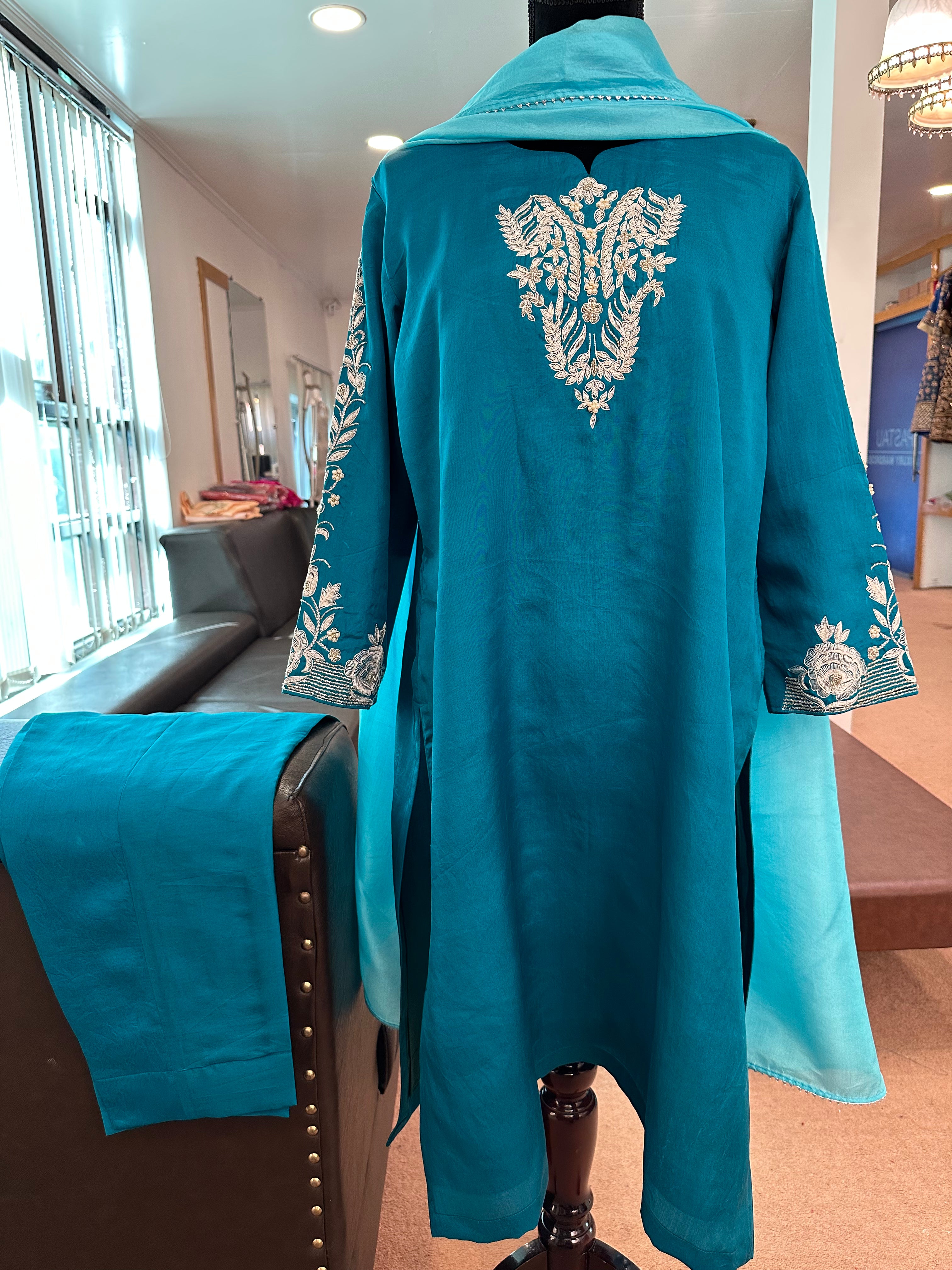 Puresilk 3 piece kurta set