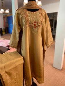 Hand embroidered kurta set 3pc stitched pbks430