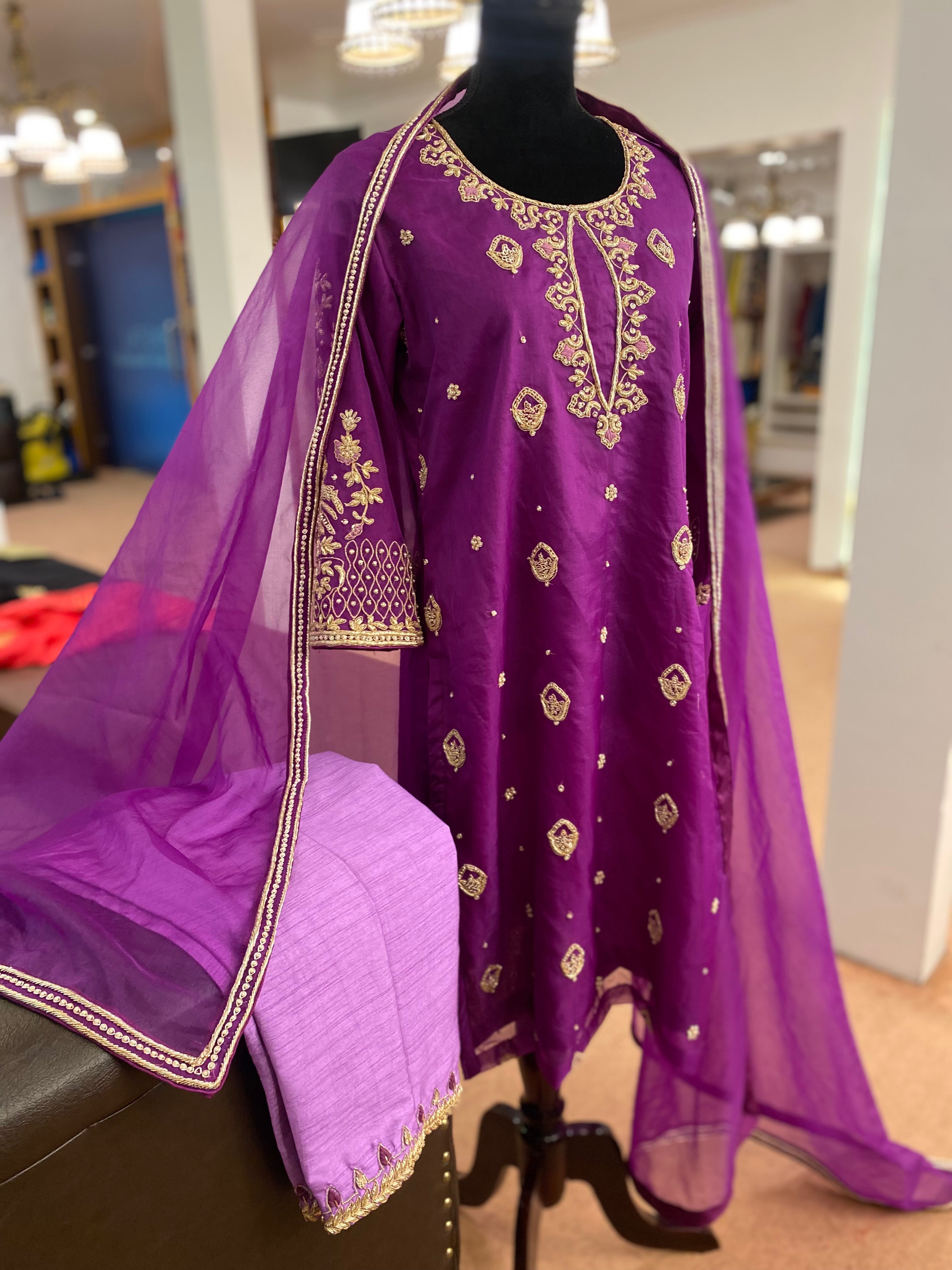 Hand embroidered organza suit 3pc stitched