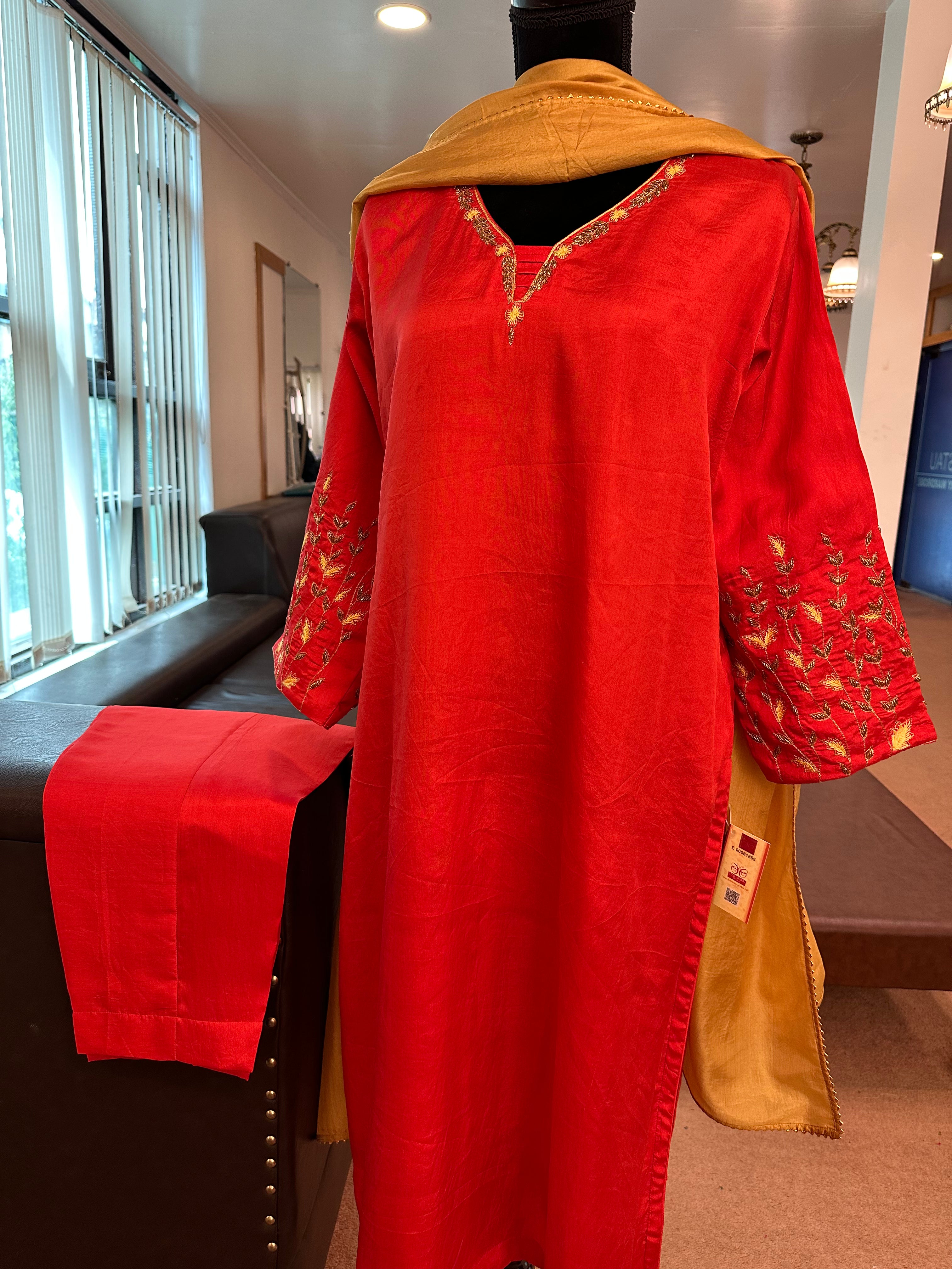 Handembroidered puresik dress