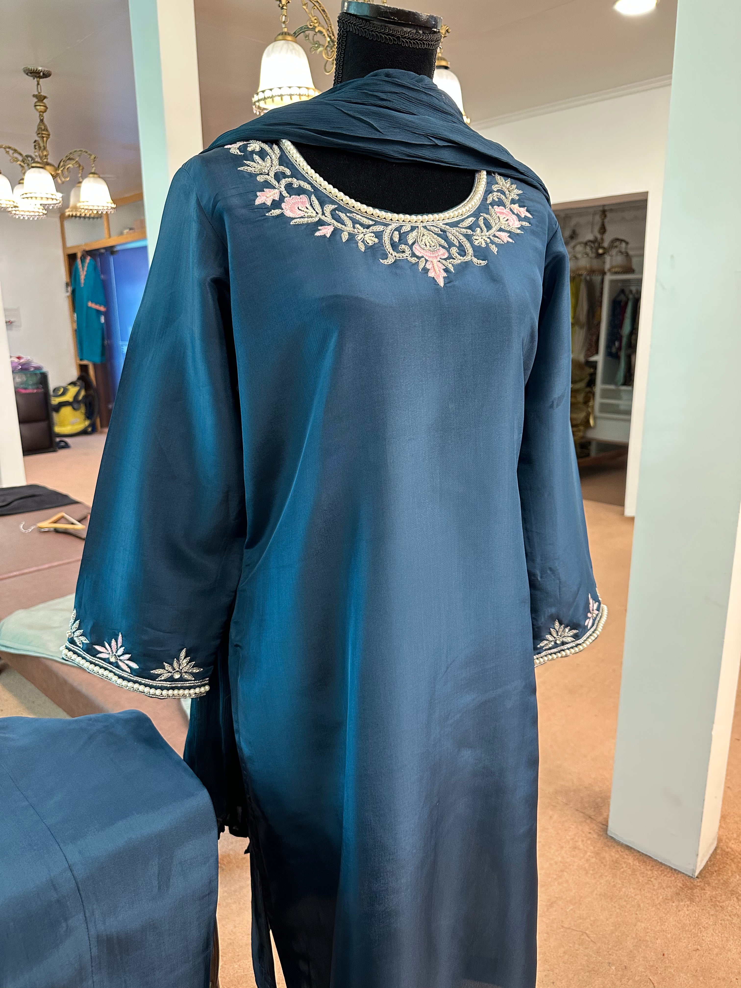 Hand embroidered suit 3pc stitched pbks414