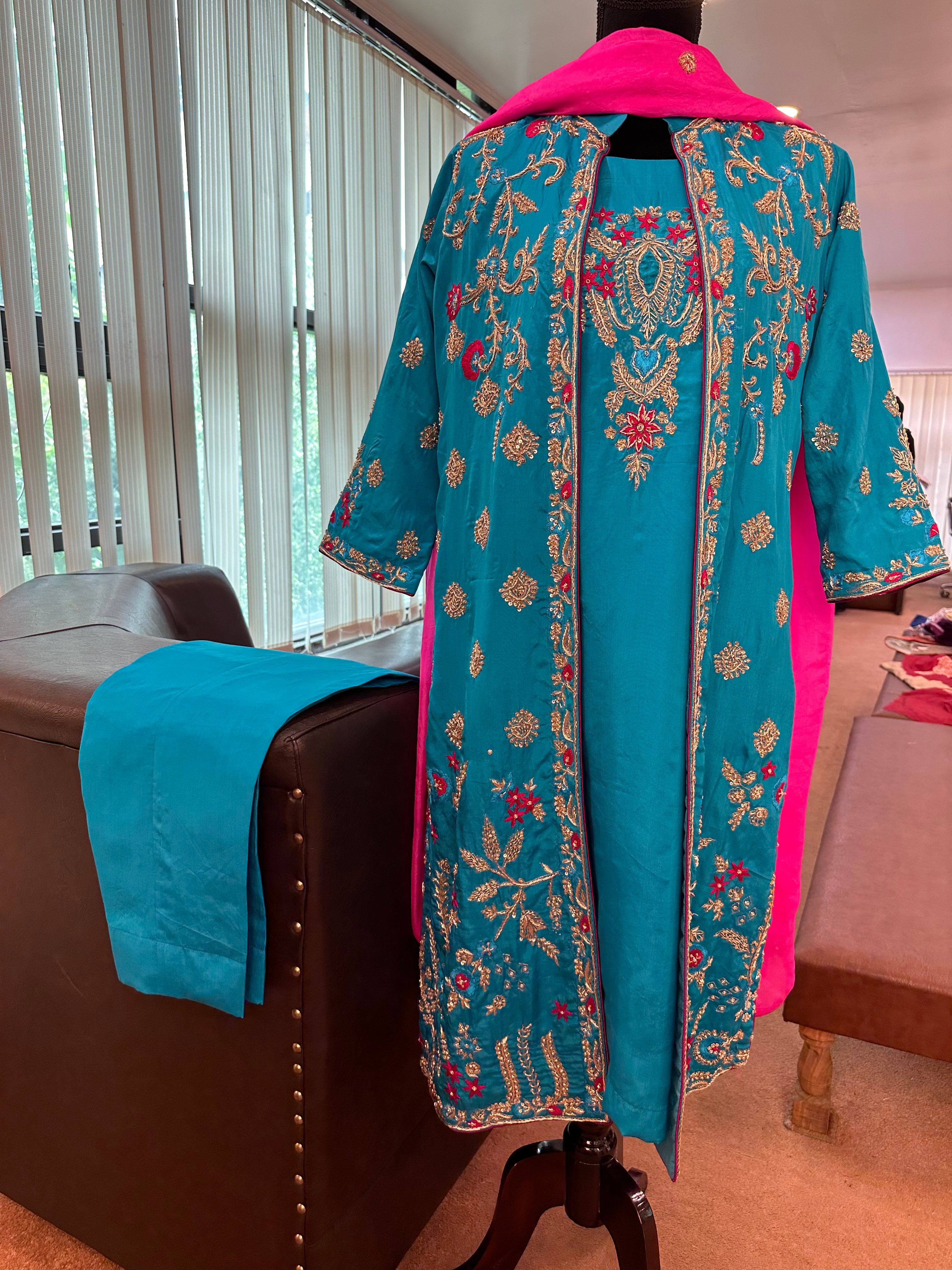 Pure silk jacket dress 4pc stitche