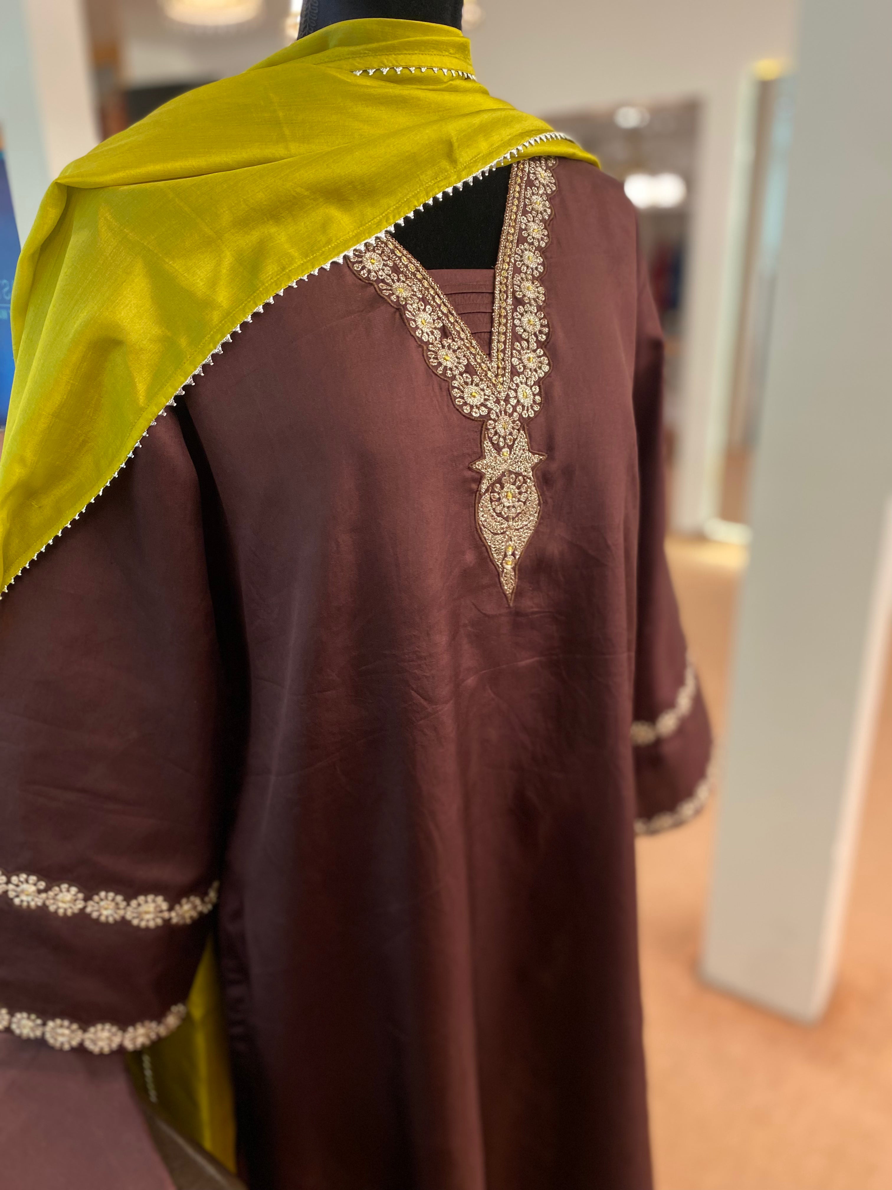 Pure silk Tilla kurta set 3pc stitched