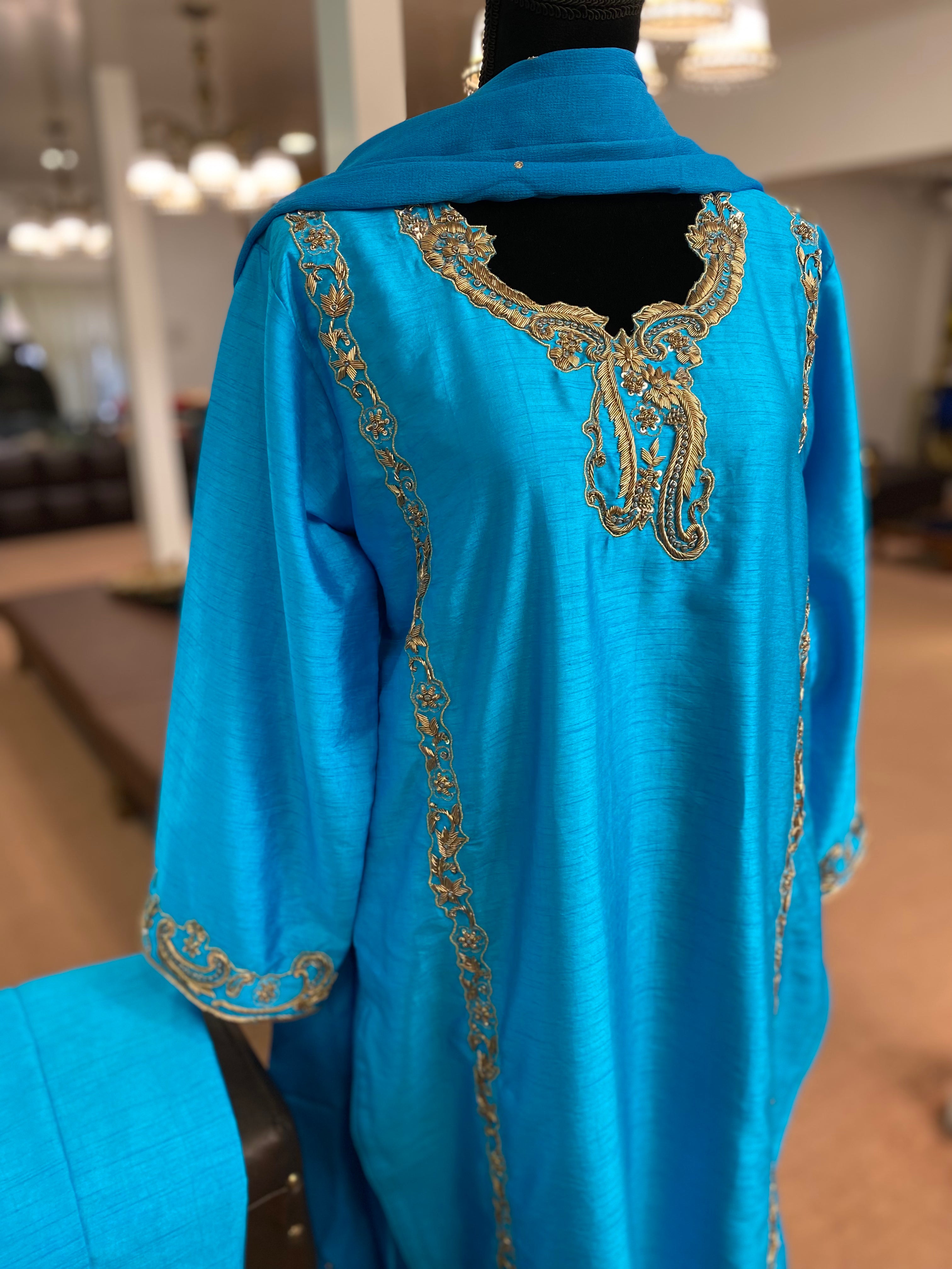 Handembroidered dress 3pc stitched