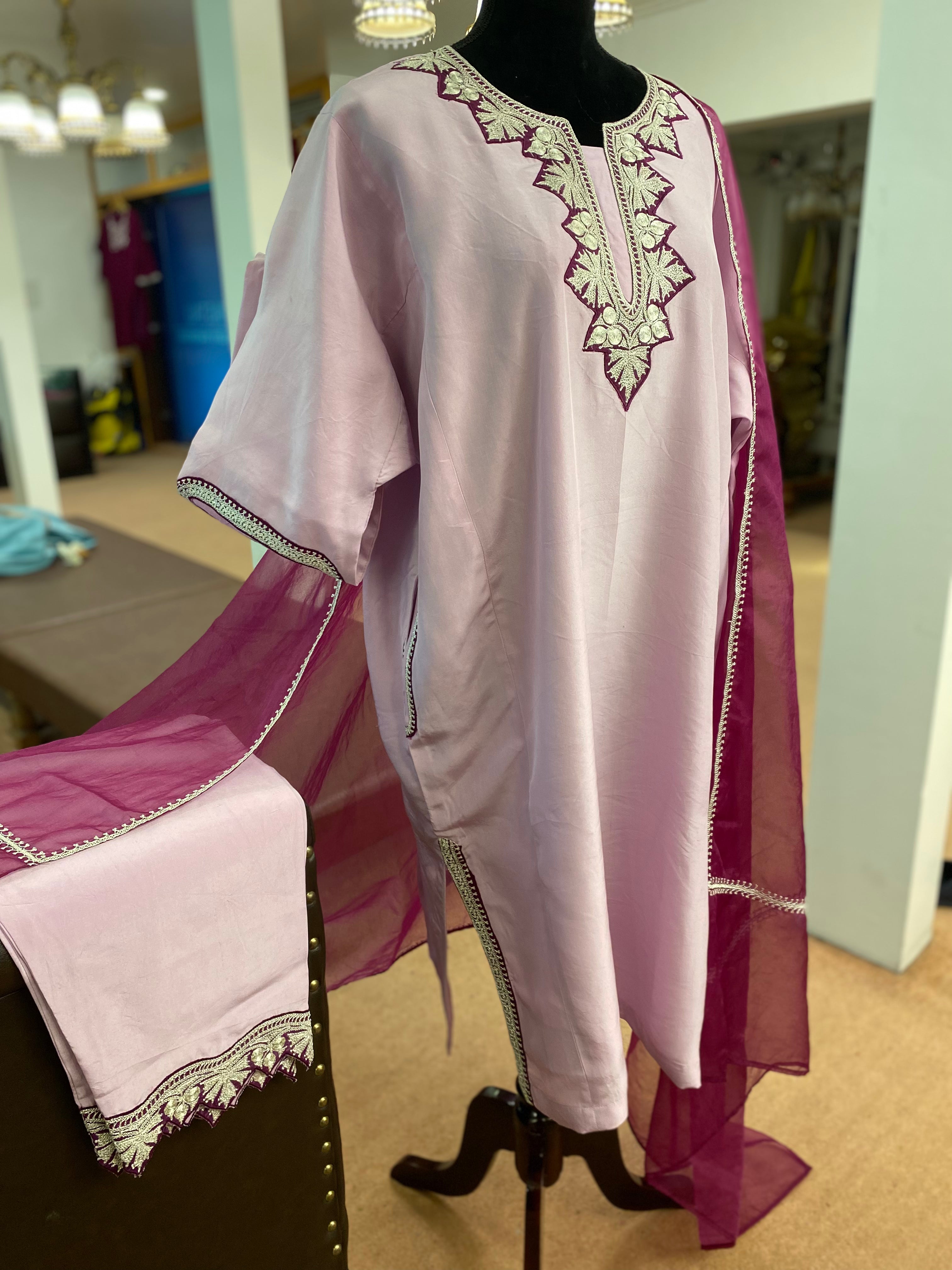 Hand tilla qorab pure silk pheran set 3pc stitched