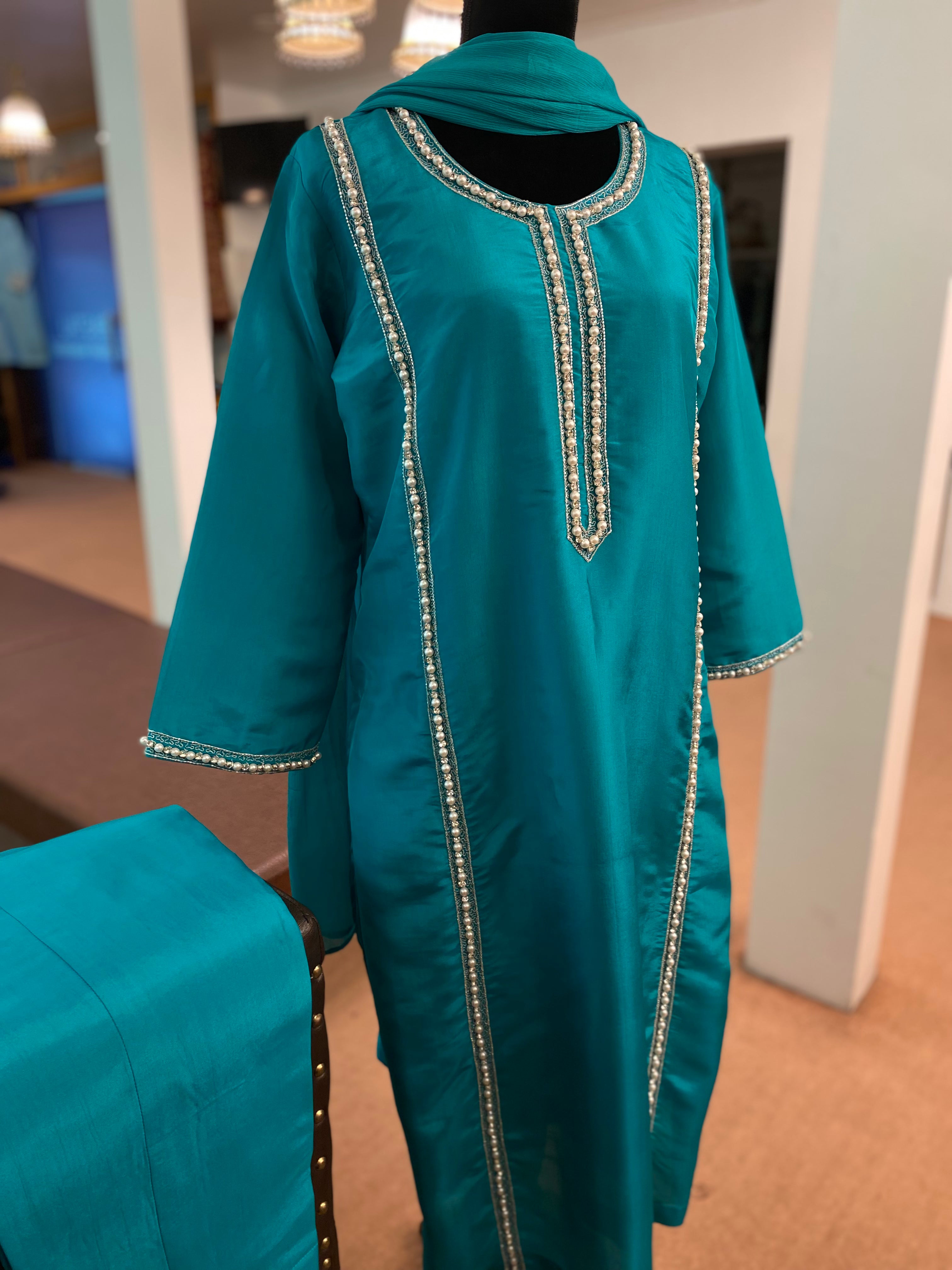 Hand embroidered kurta set 3pc stitched pbks443