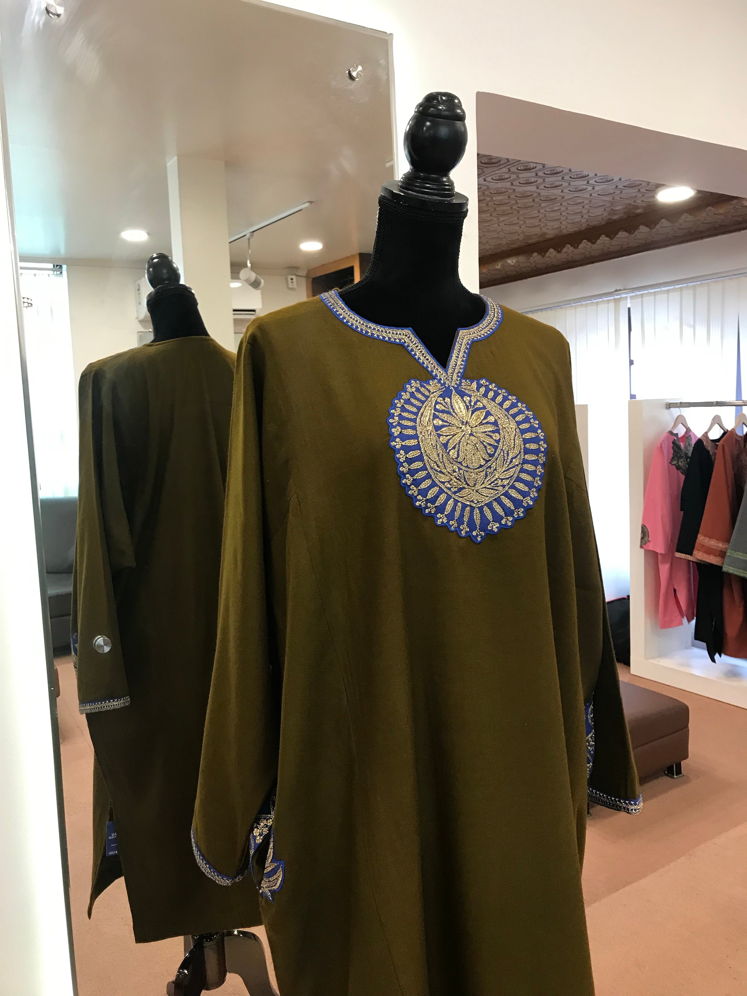 Pure pashmina and pure wool blend pheran with Handcrafted Tilla pwb138