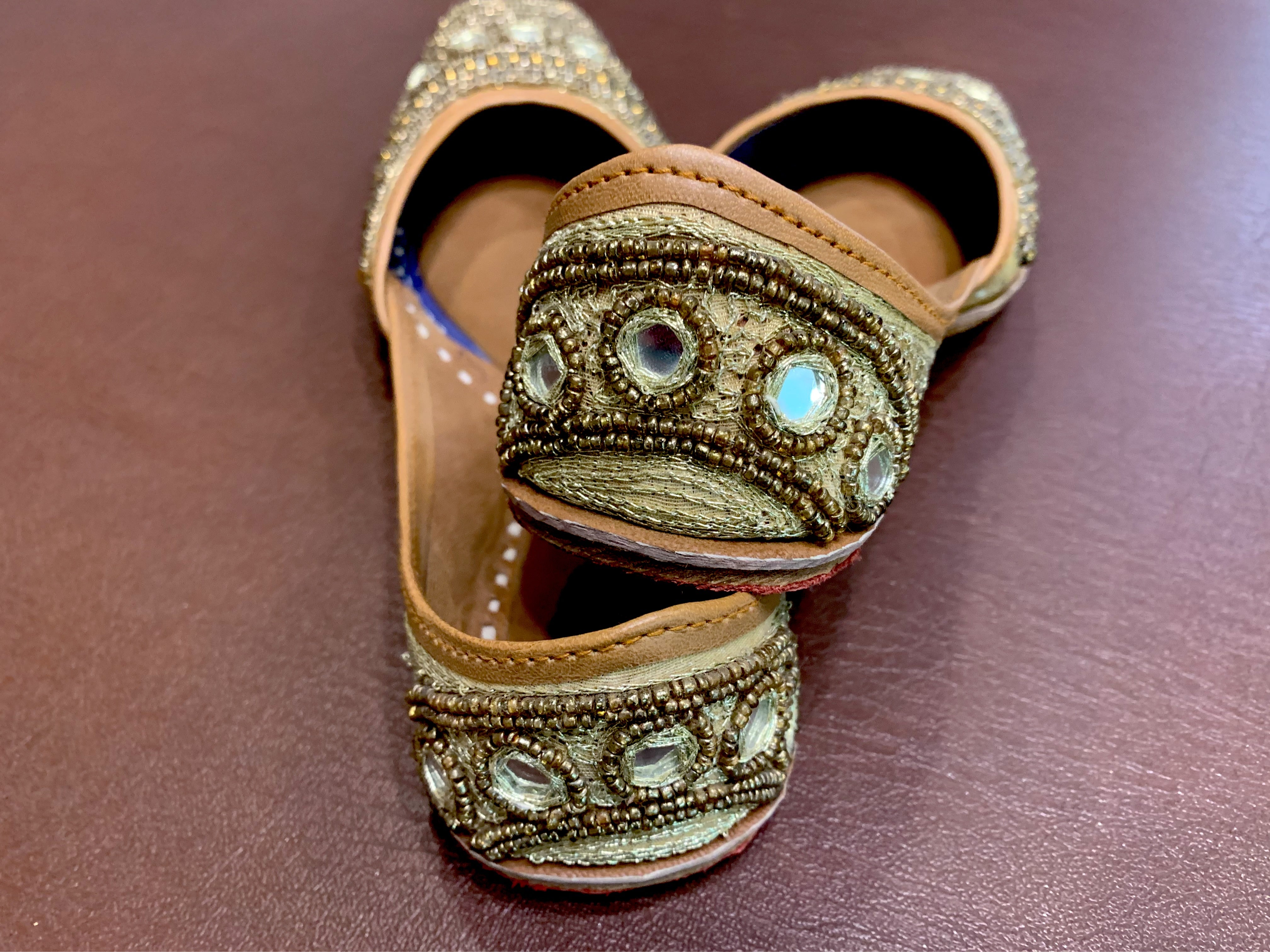 Handmade Genuine Leather jutti - Pastau