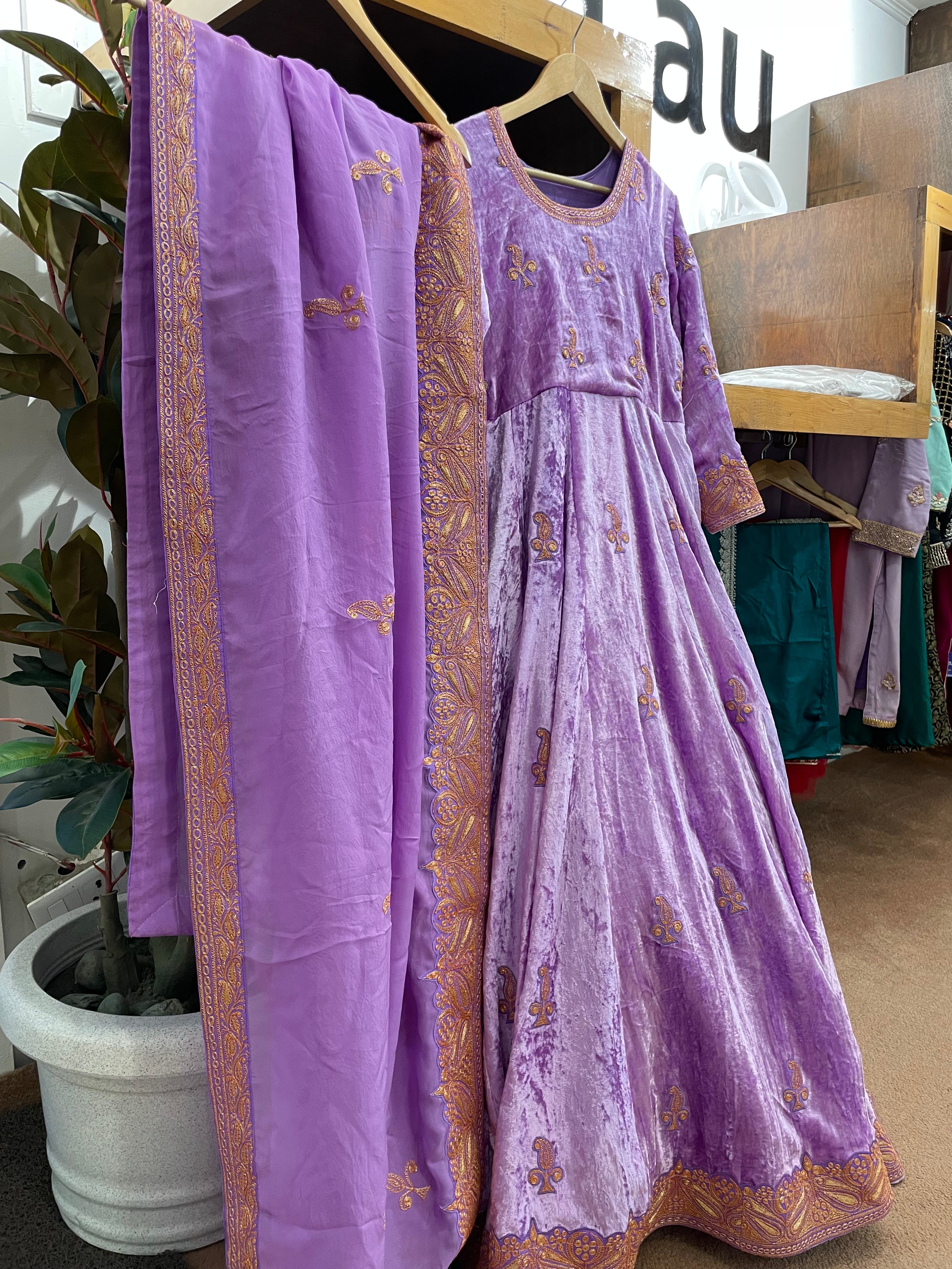 Tilla Velvet gown with Duppata