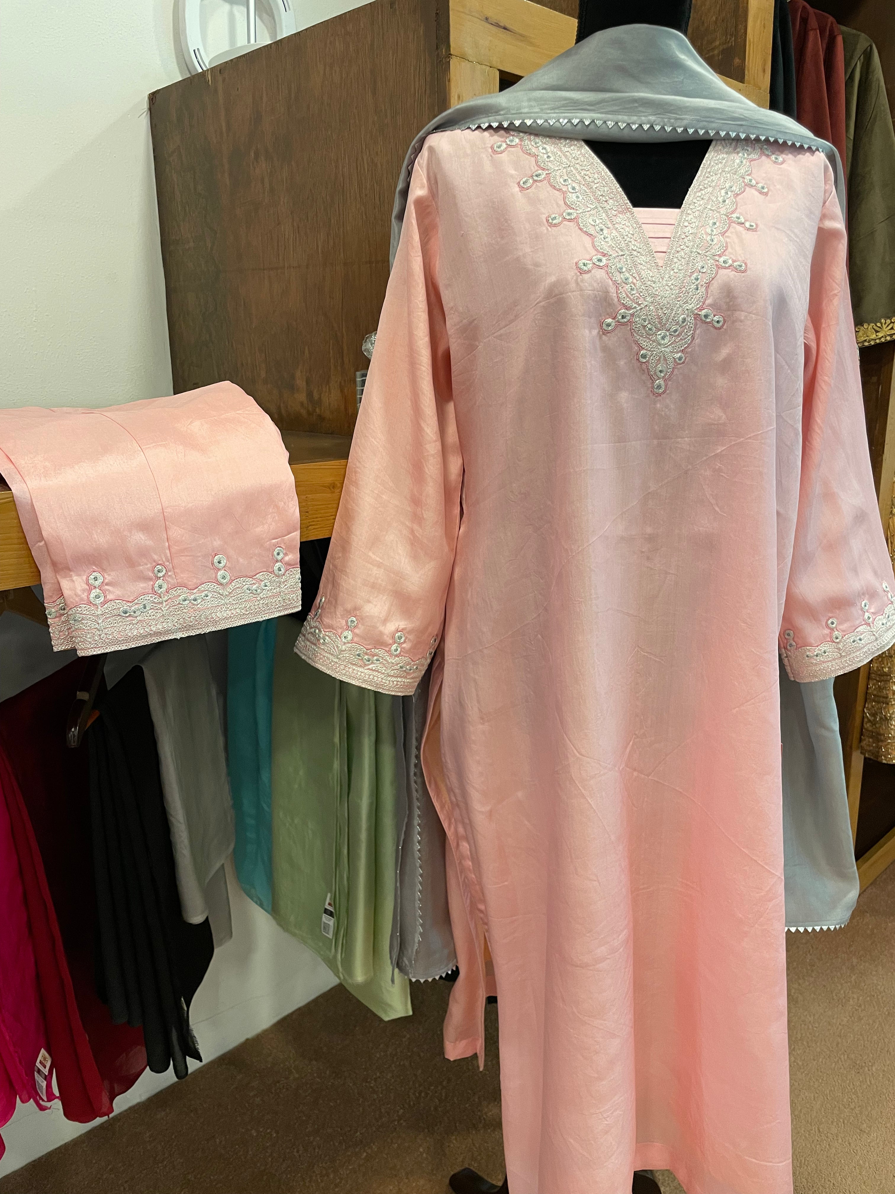 Puresilk kurta set Mtks336