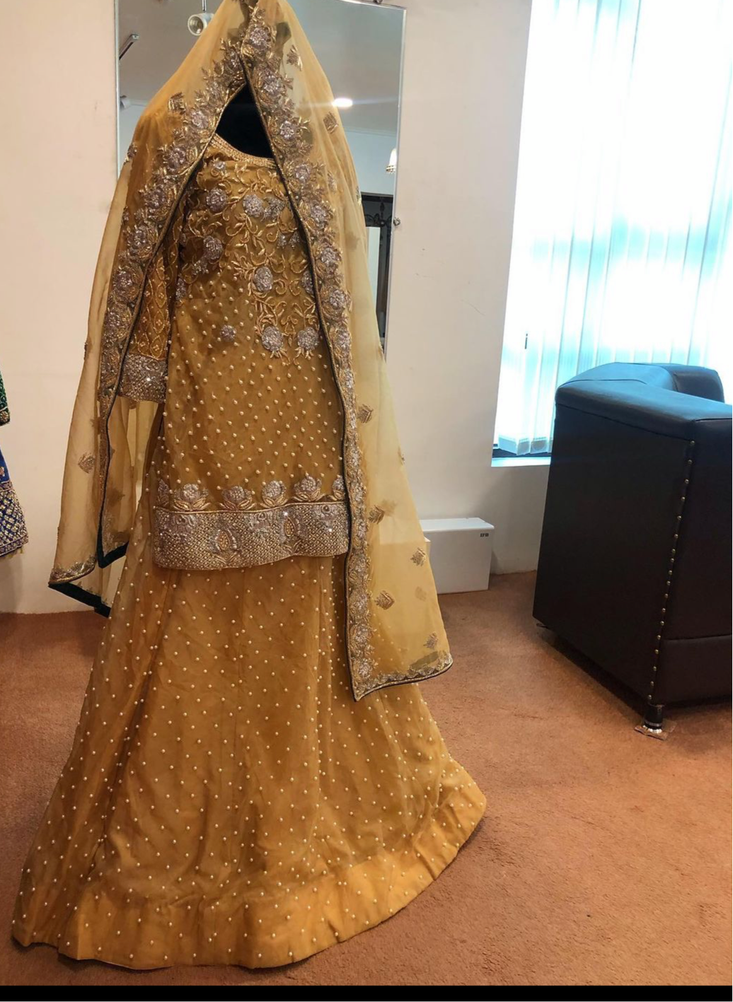 Handembroidered Dress - Pastau