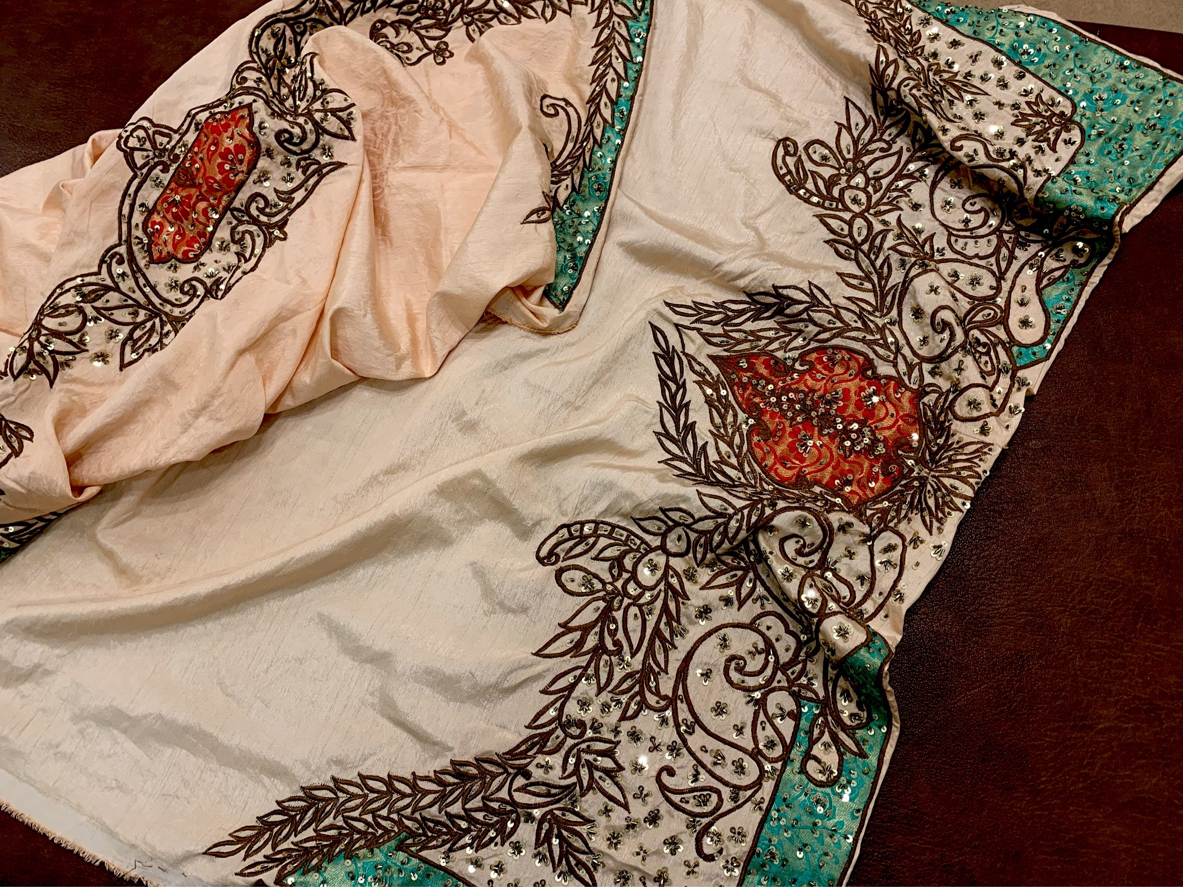 Hand embroidered 3pc suit unstitched