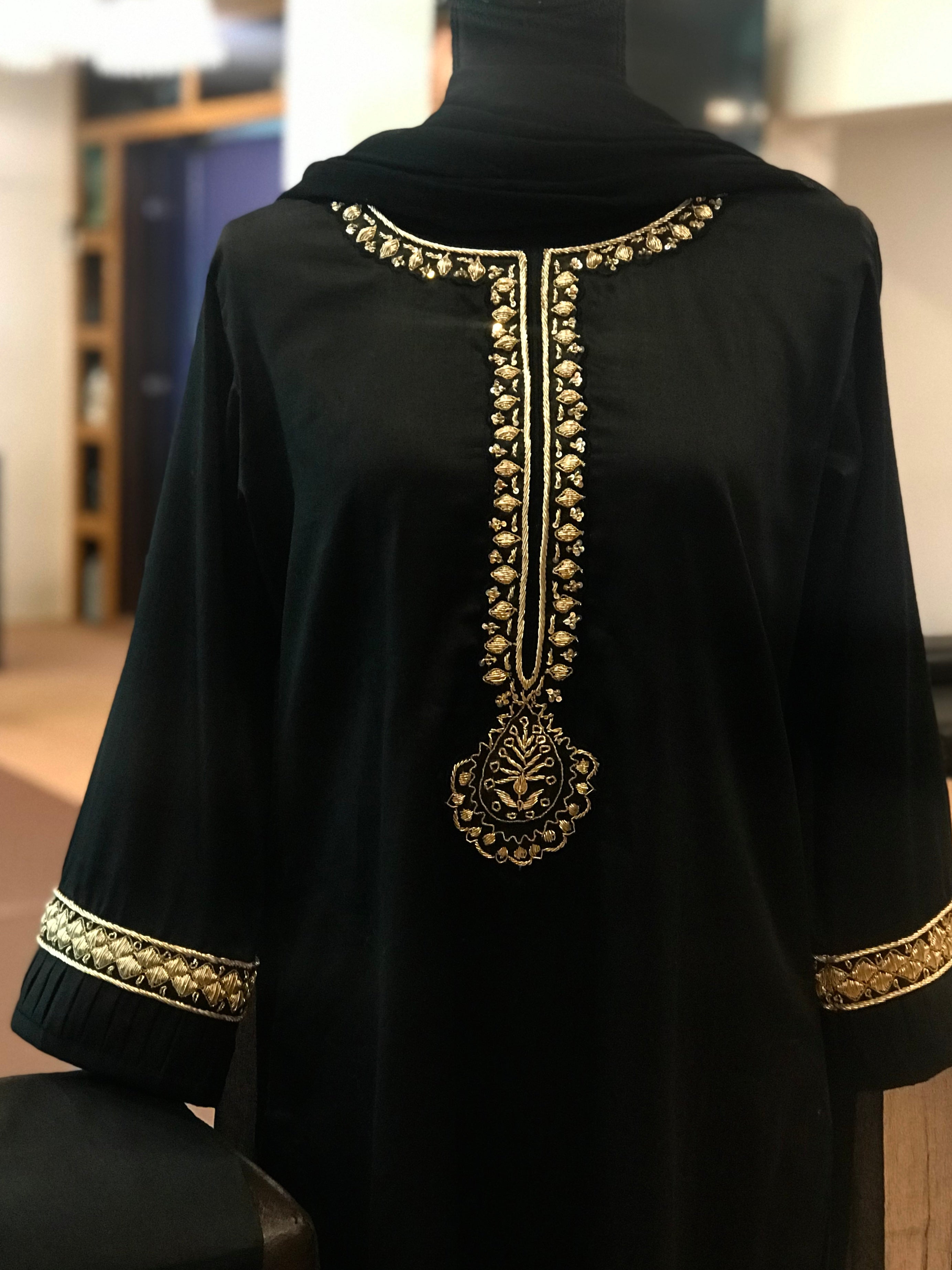 Hand embroidered Kurta set 3pc stitched