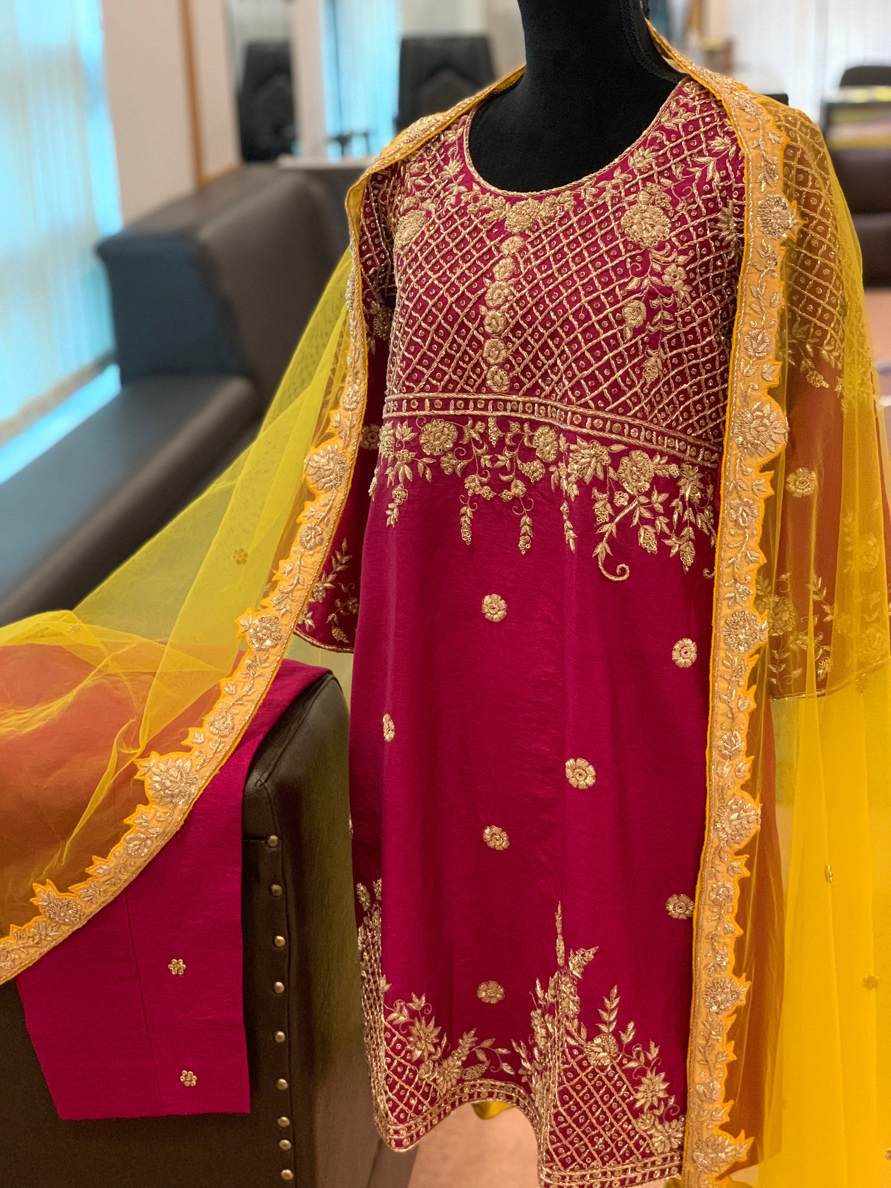 Handembroidered dress 3pc stitched