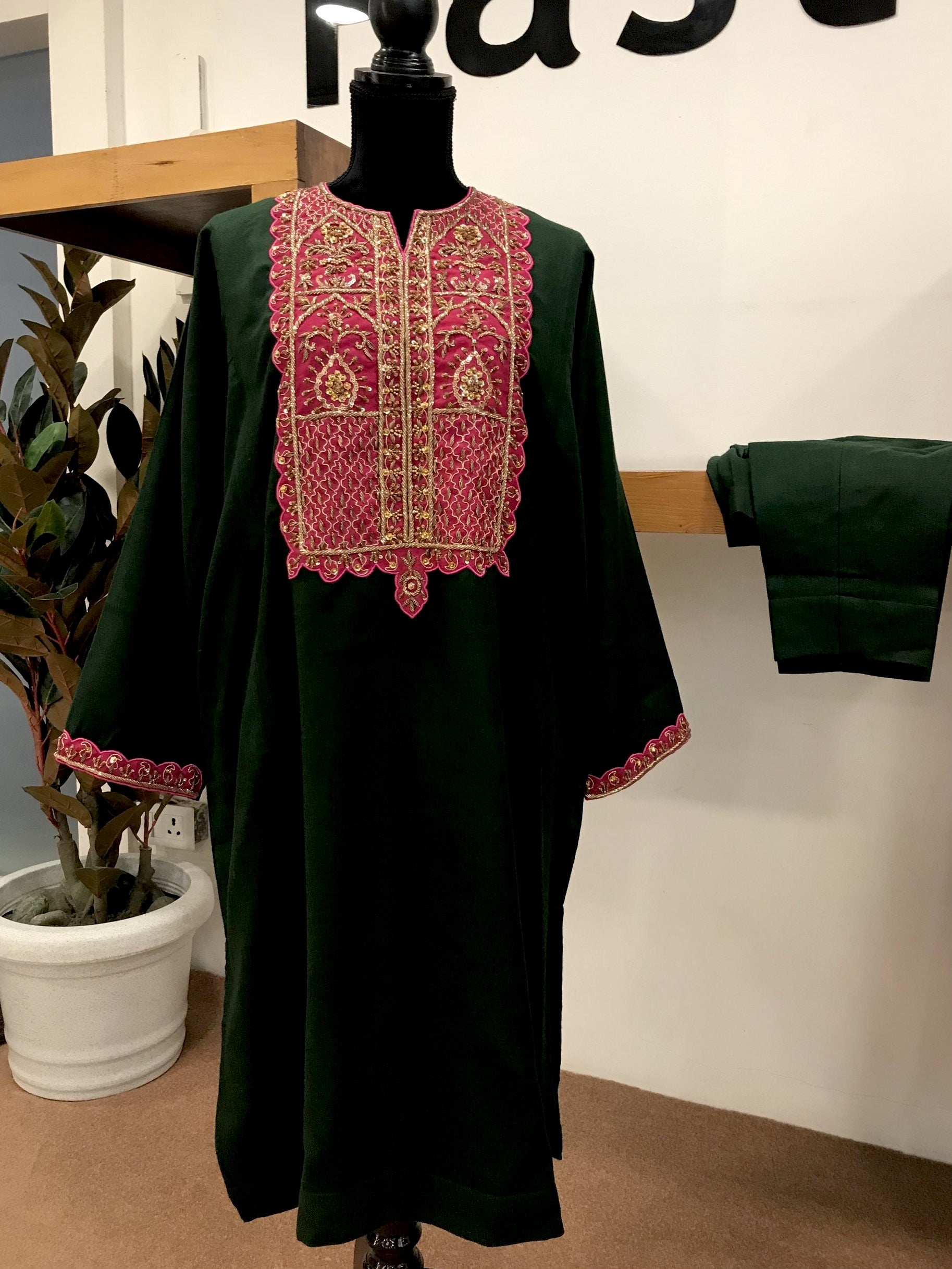 Pure pashmina blend kurta set with handcrafted embroidery PWB122