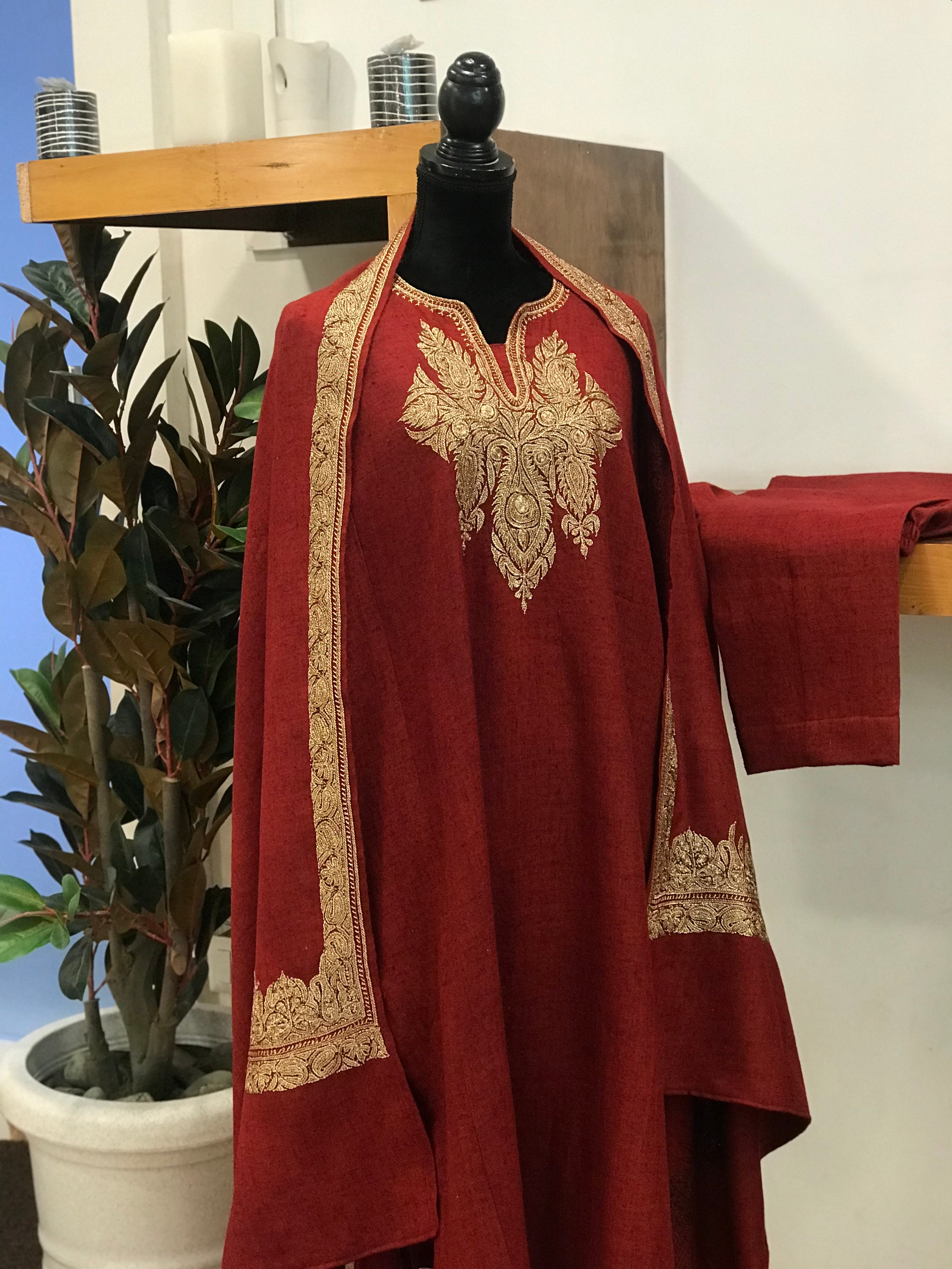 Pure pashmina and pure wool blend Pheran set 3pc stitched