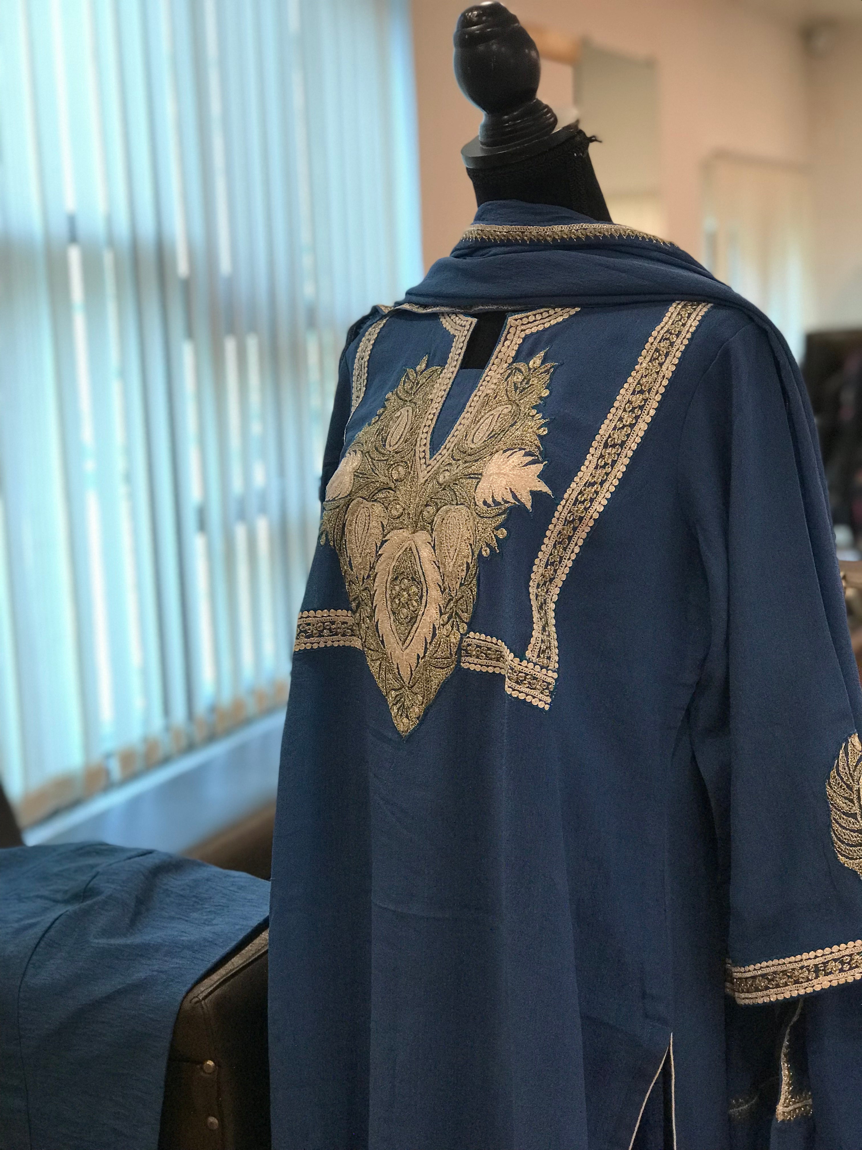 chinon dress with machine Tilla 3pc stitched