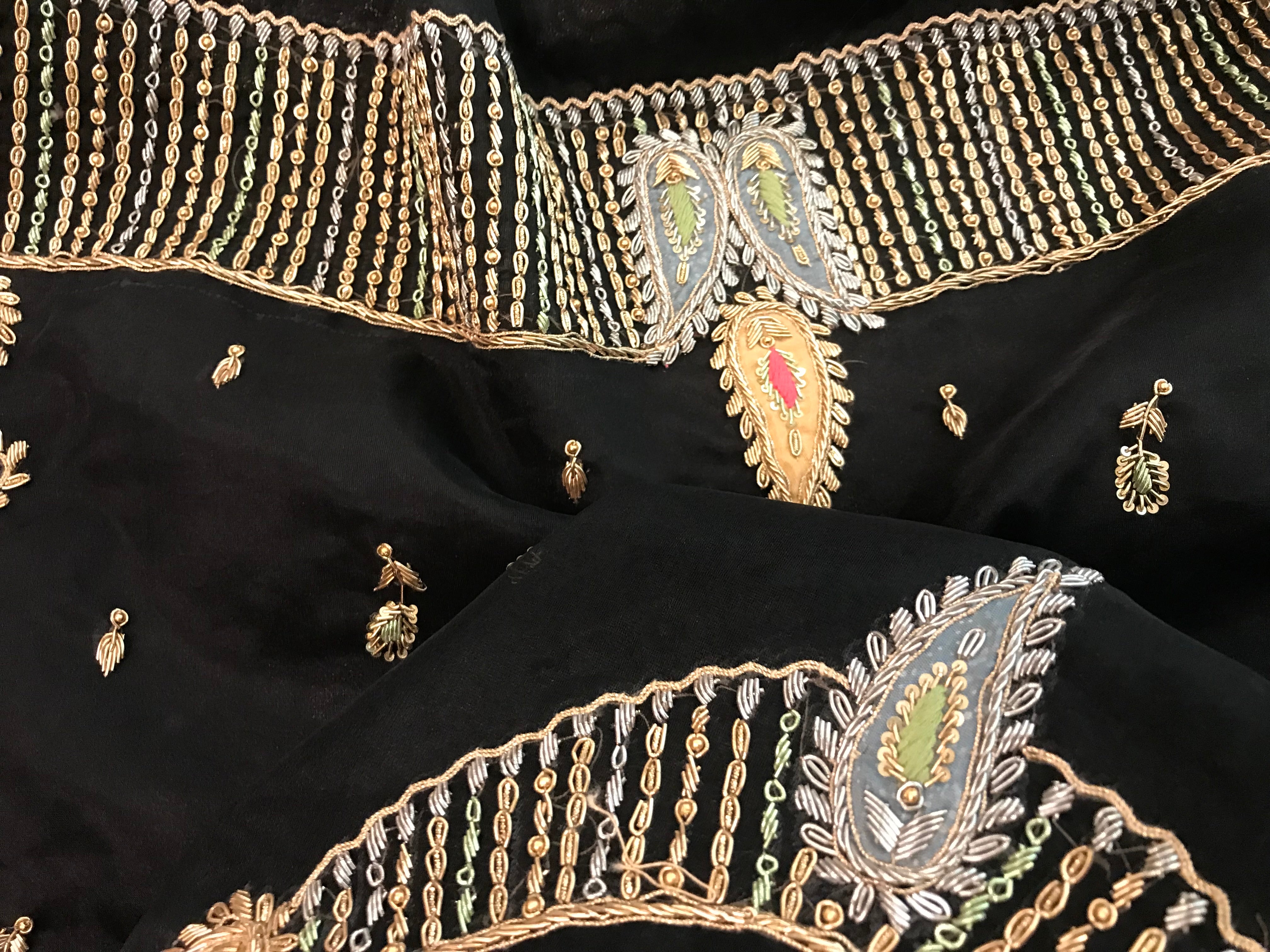 Handembroidered 2 piece suit