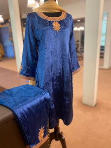 Machine tilla velvet kurta set 3pc