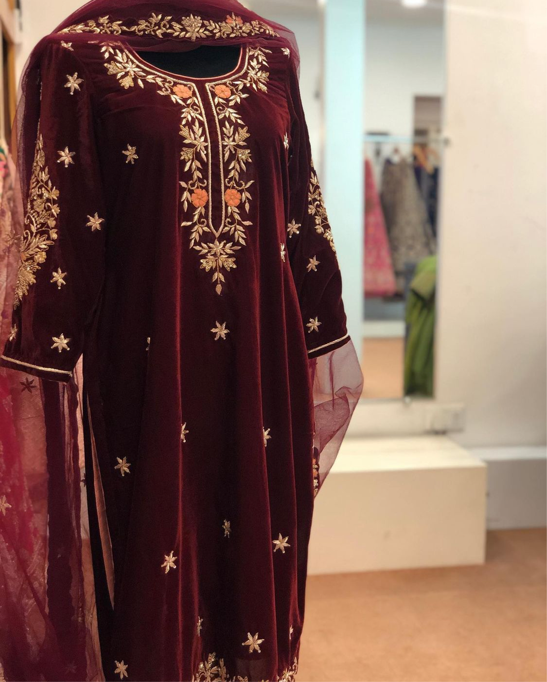 Handembroidered Dress - Pastau