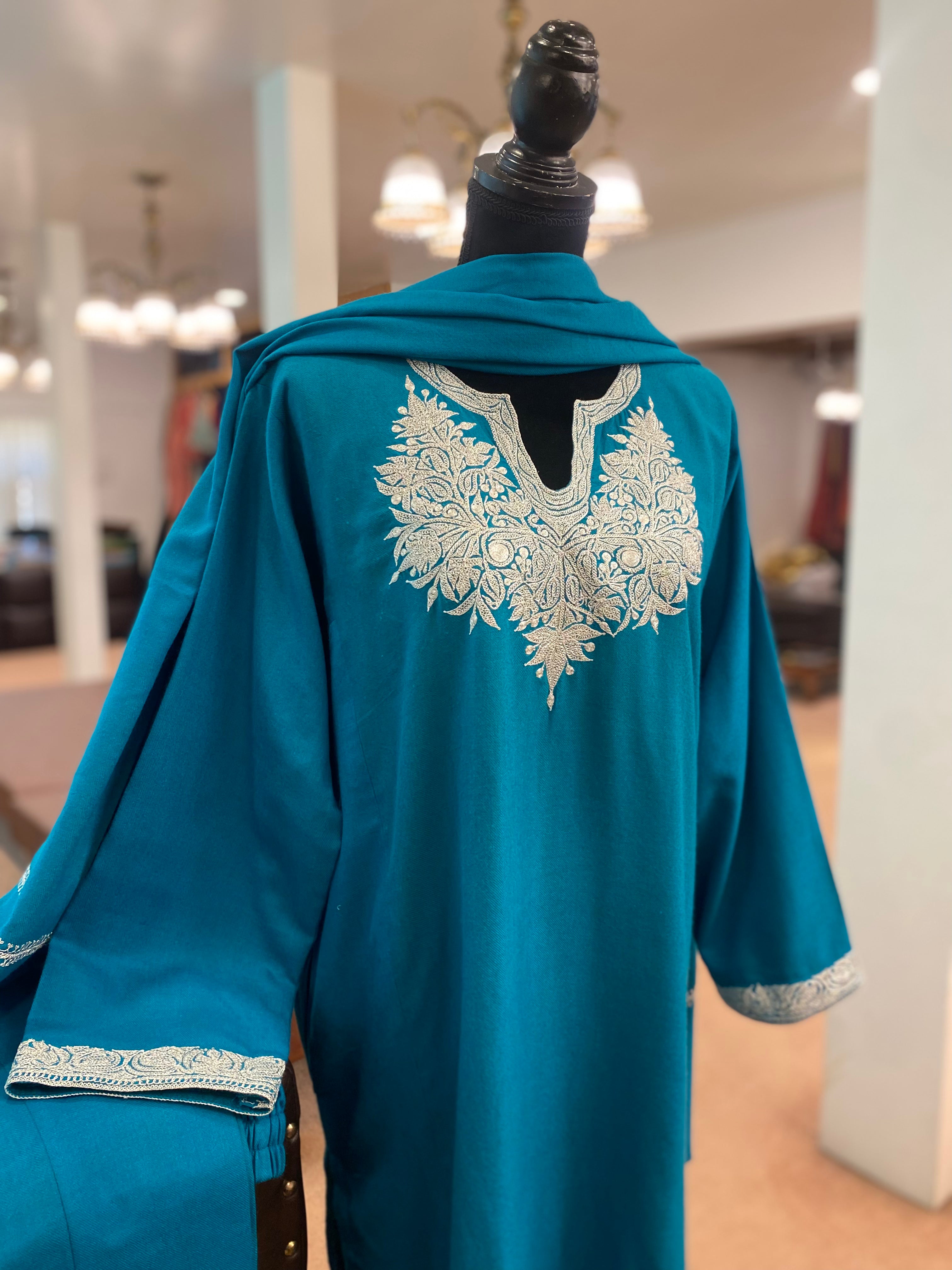 Pure pashmina blend pheran set 3pc stitched