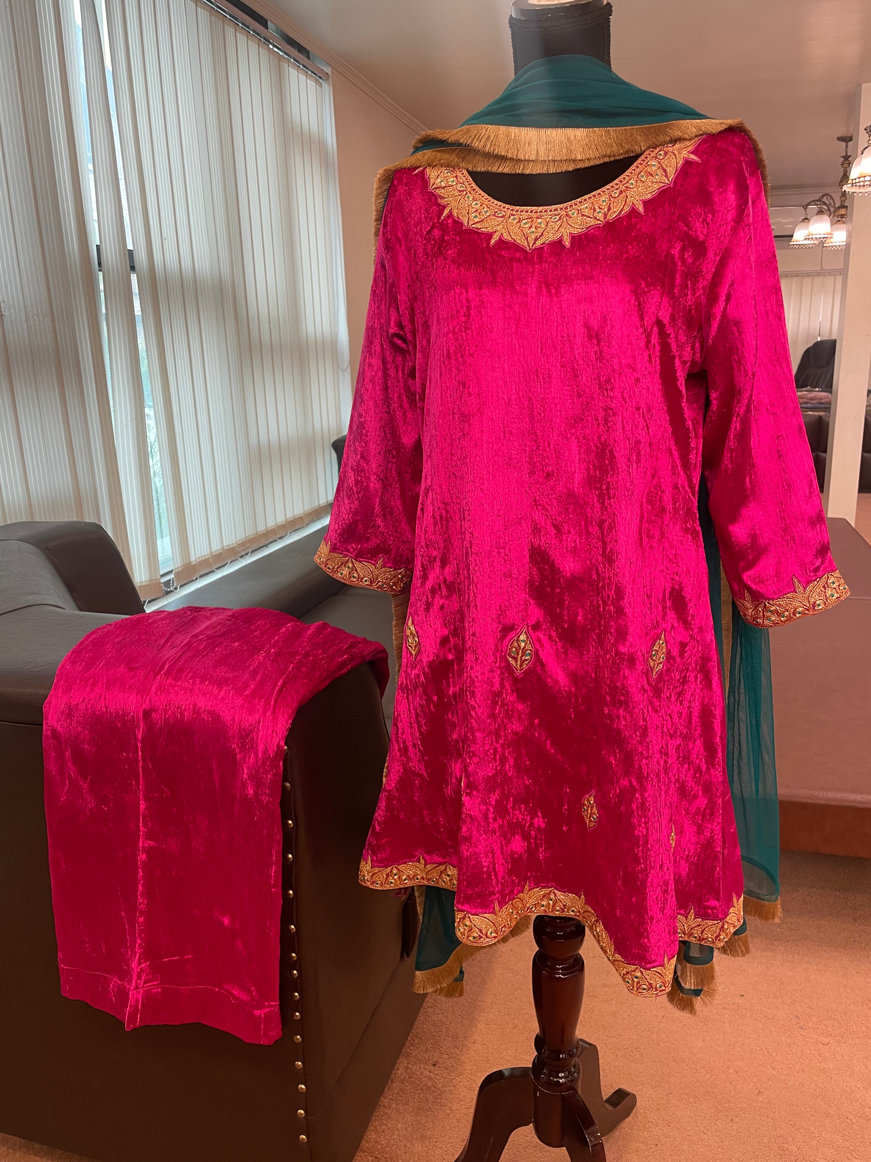 Handtilla 3 piece dress