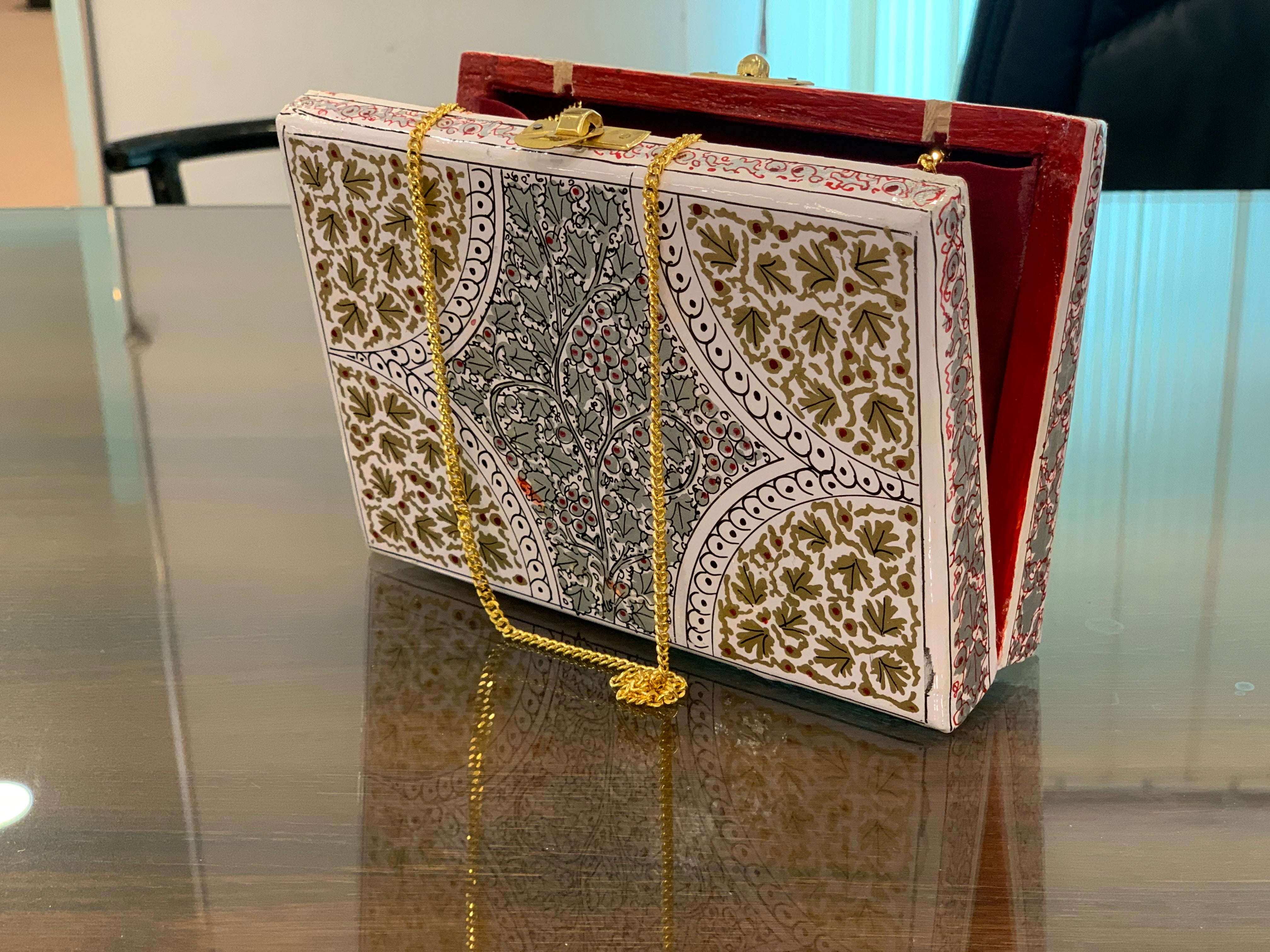 Paper Machie clutch - Pastau