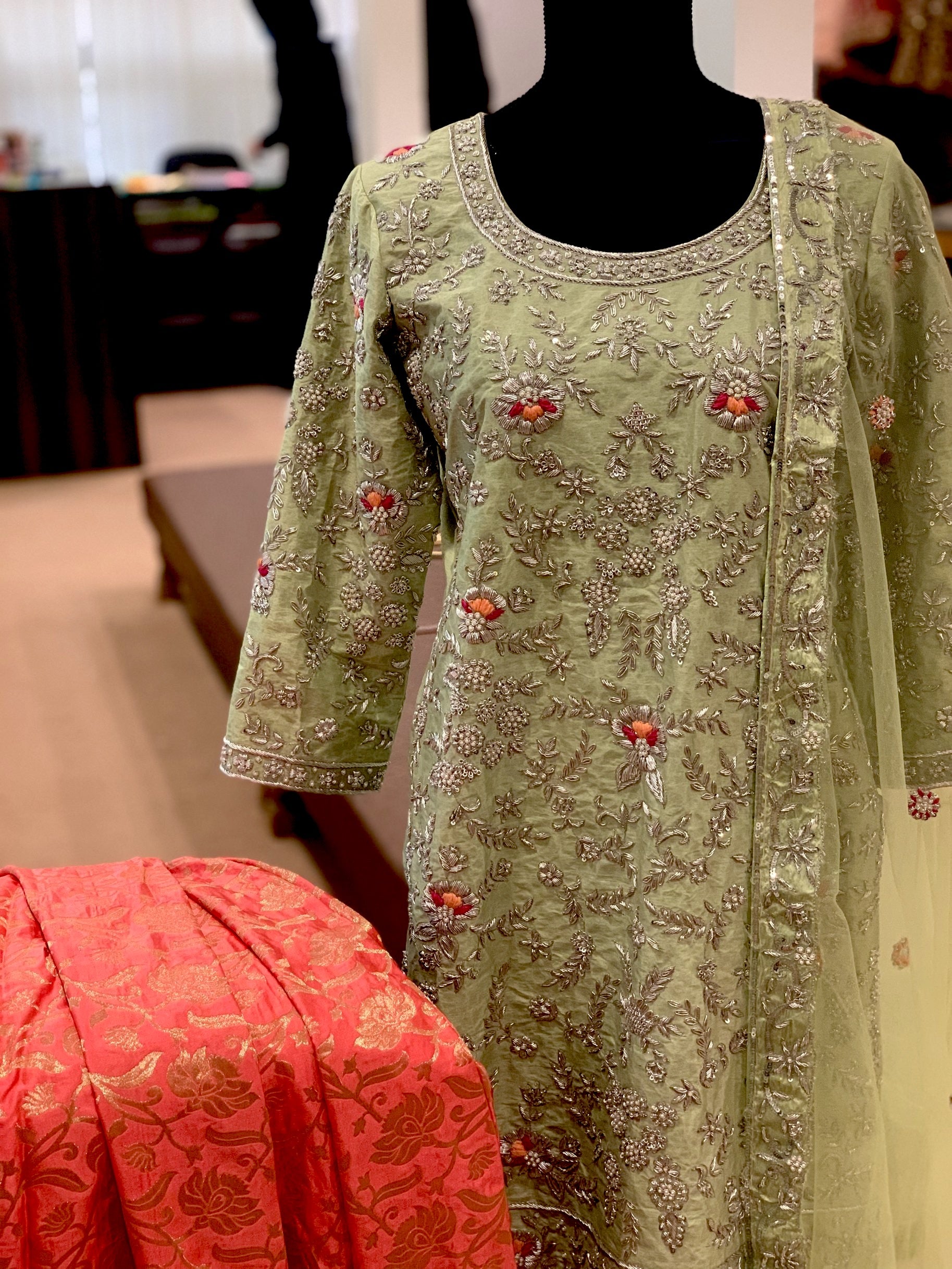 Hand embroidered 3pc Stitched