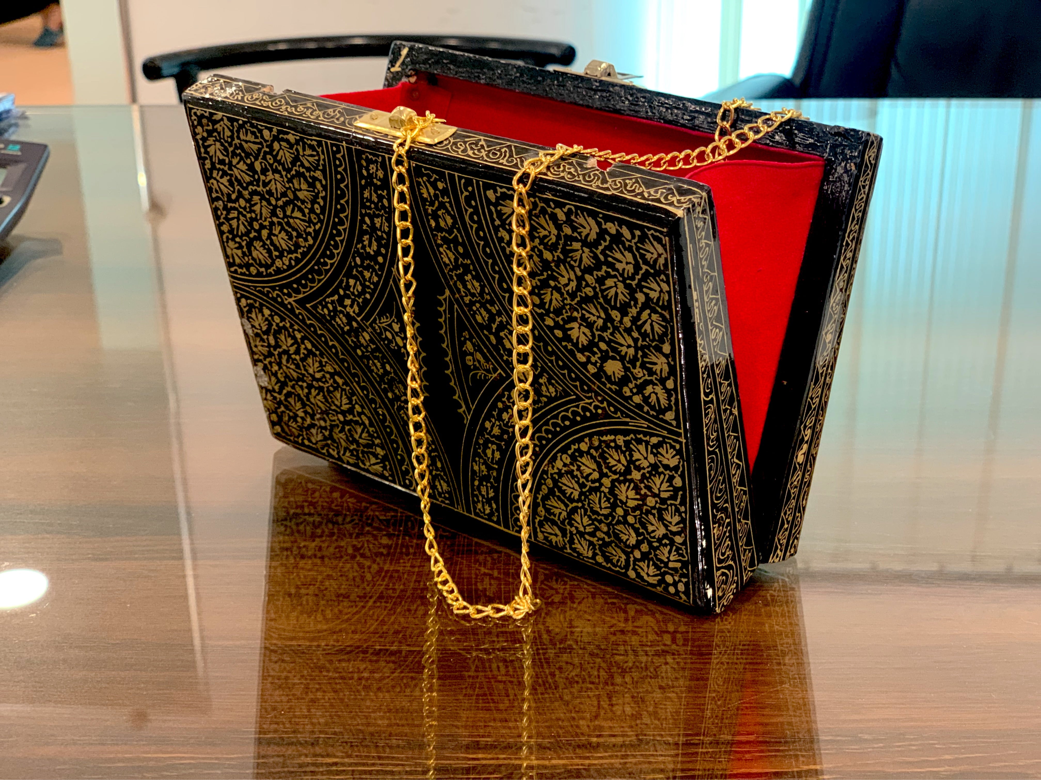 Paper Machie clutch - Pastau