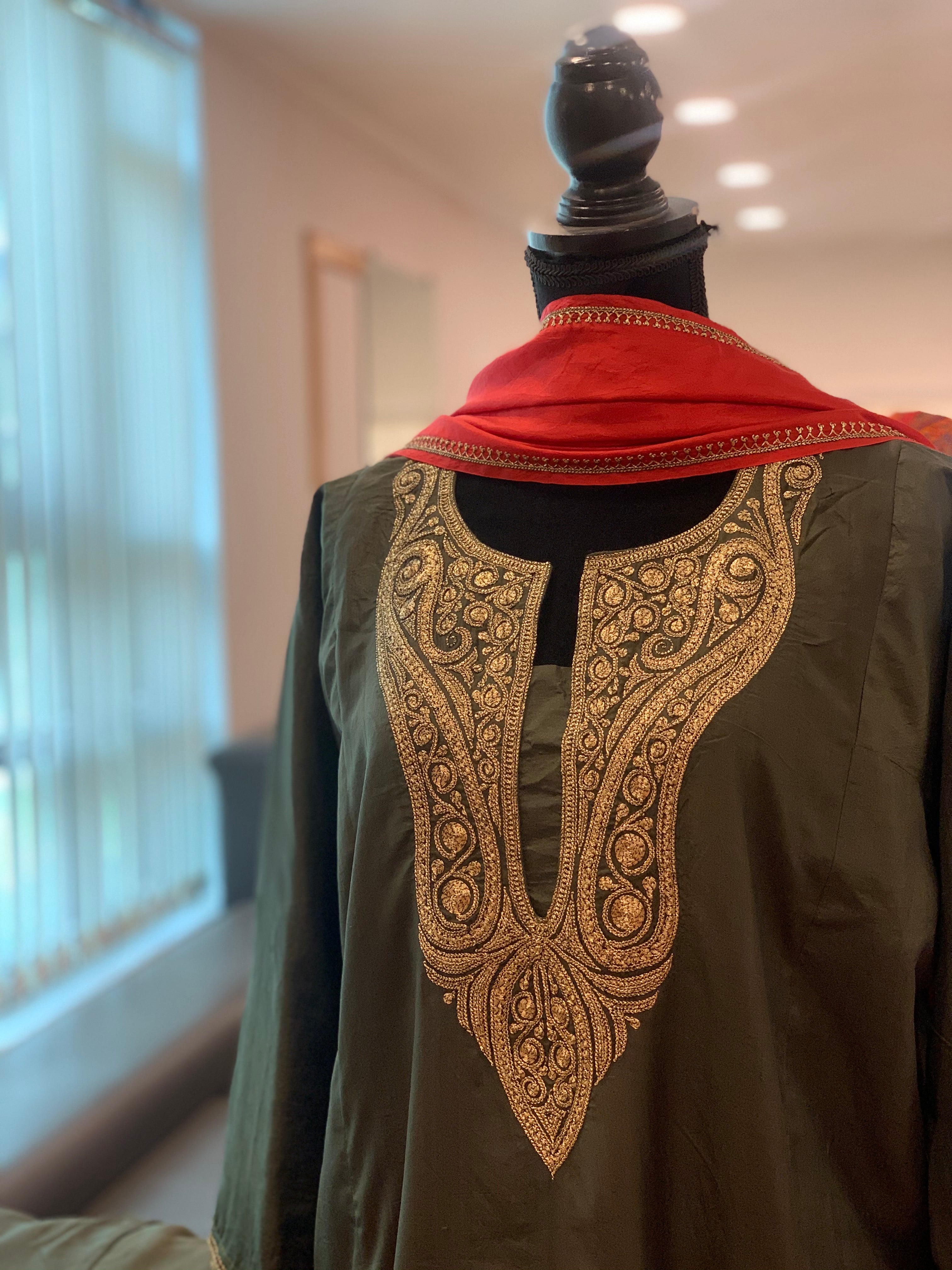 Hand Tilla pure silk 3 pc stitched