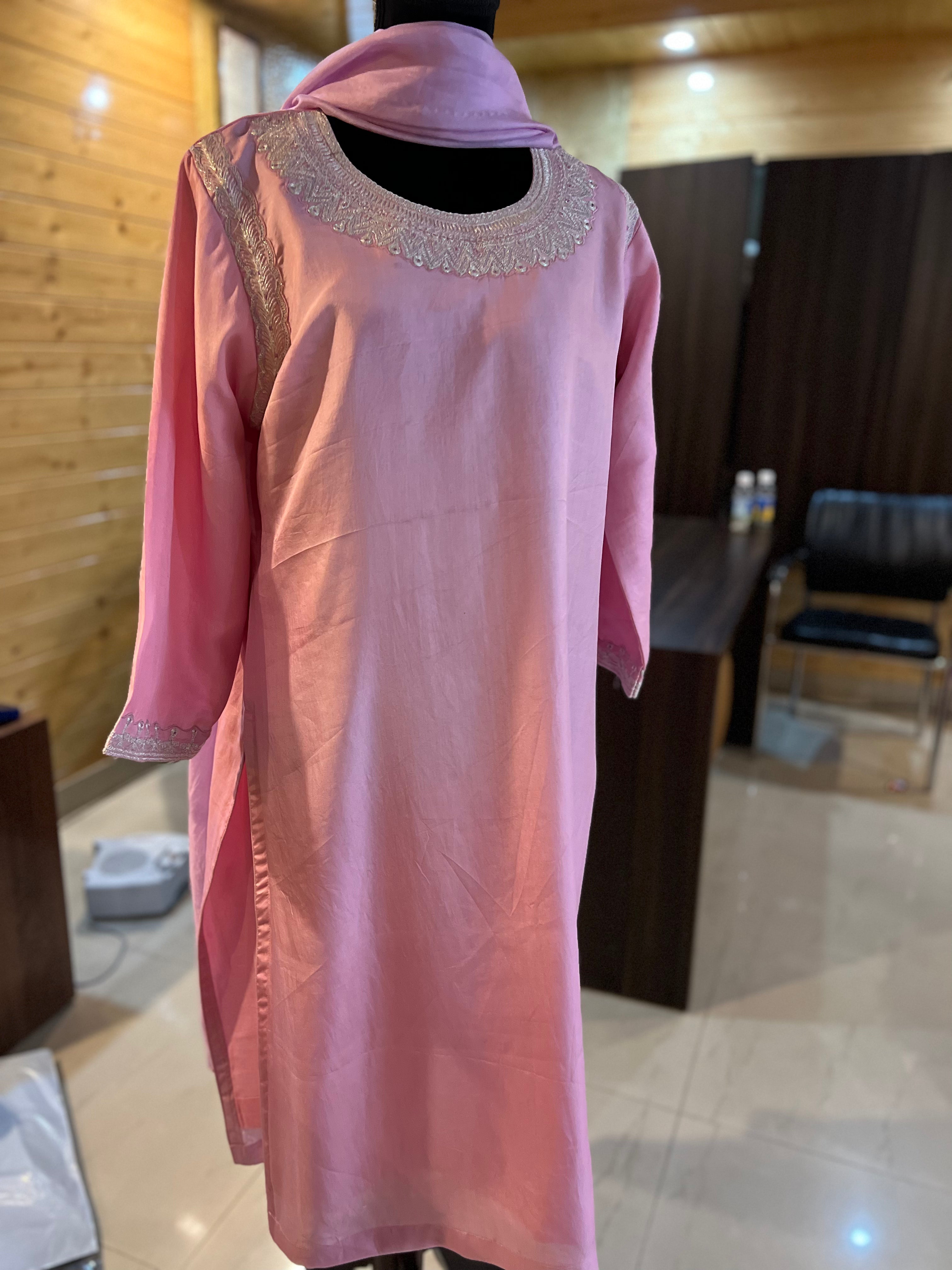 Puresilk 3 piece suit mtks348