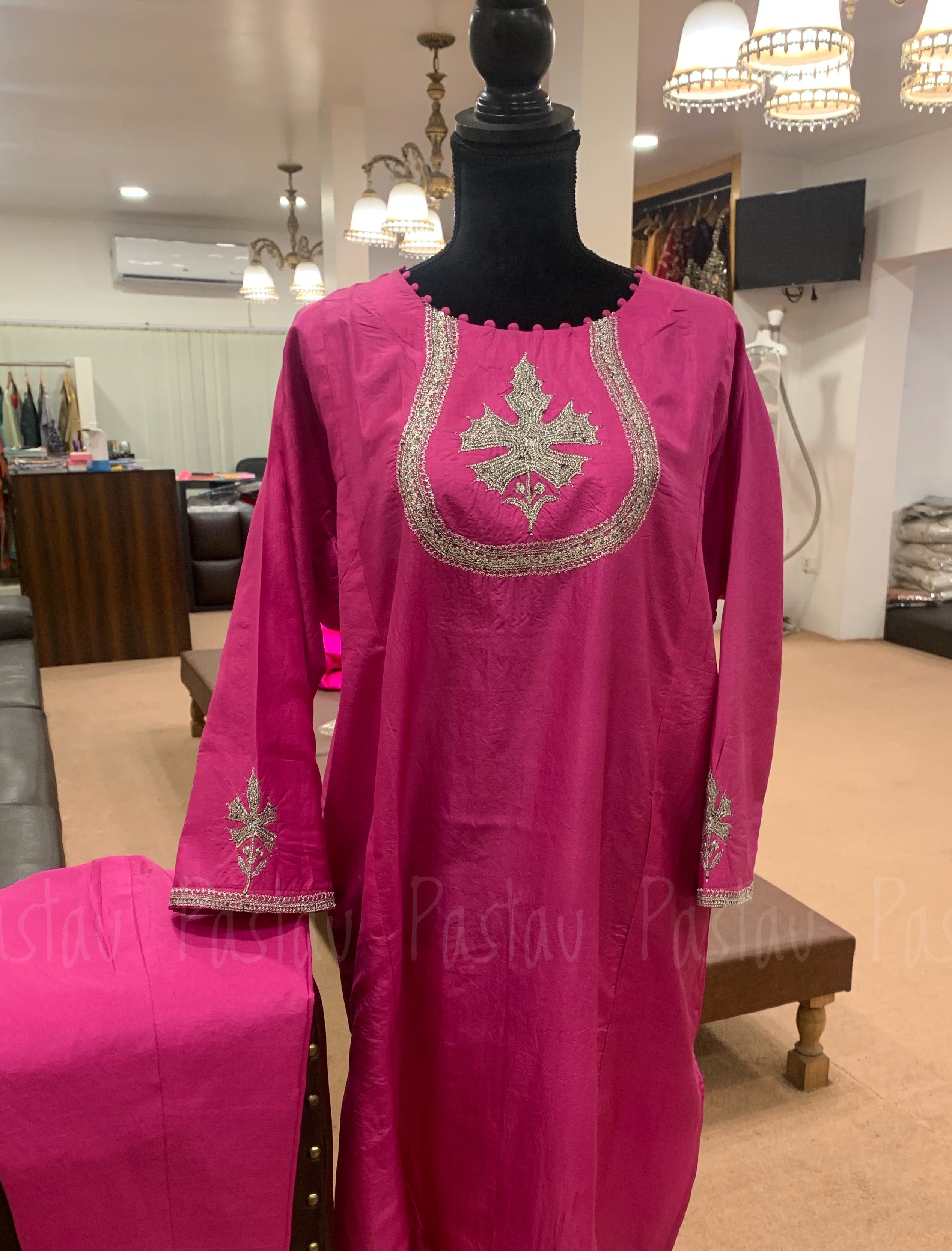 Hand Tilla pure silk 2pc stitched