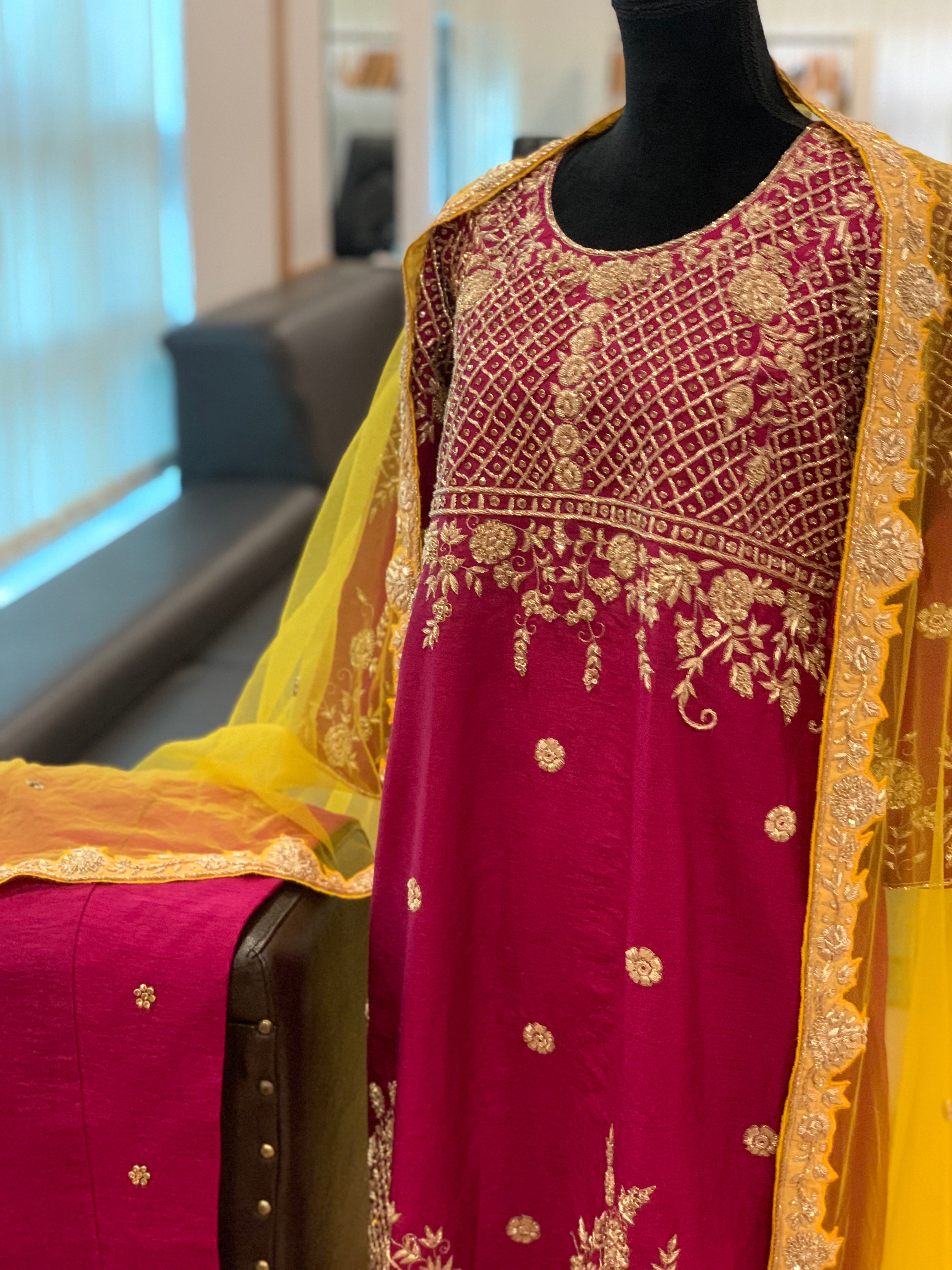 Handembroidered dress 3pc stitched