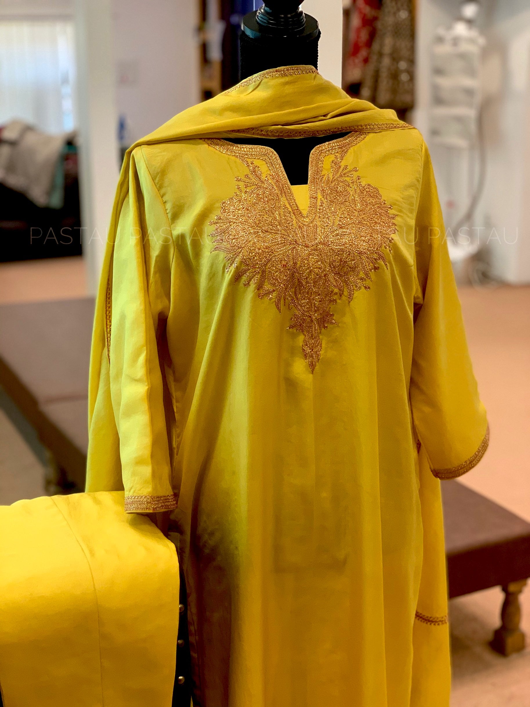 Hand Tilla pure silk 3pc stitched