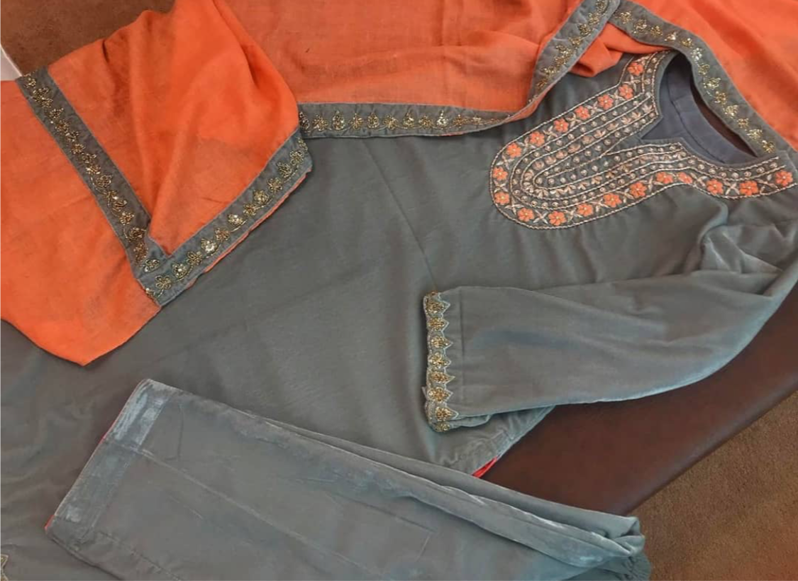 Handembroidered 3pc dress with pure pashmina shawl