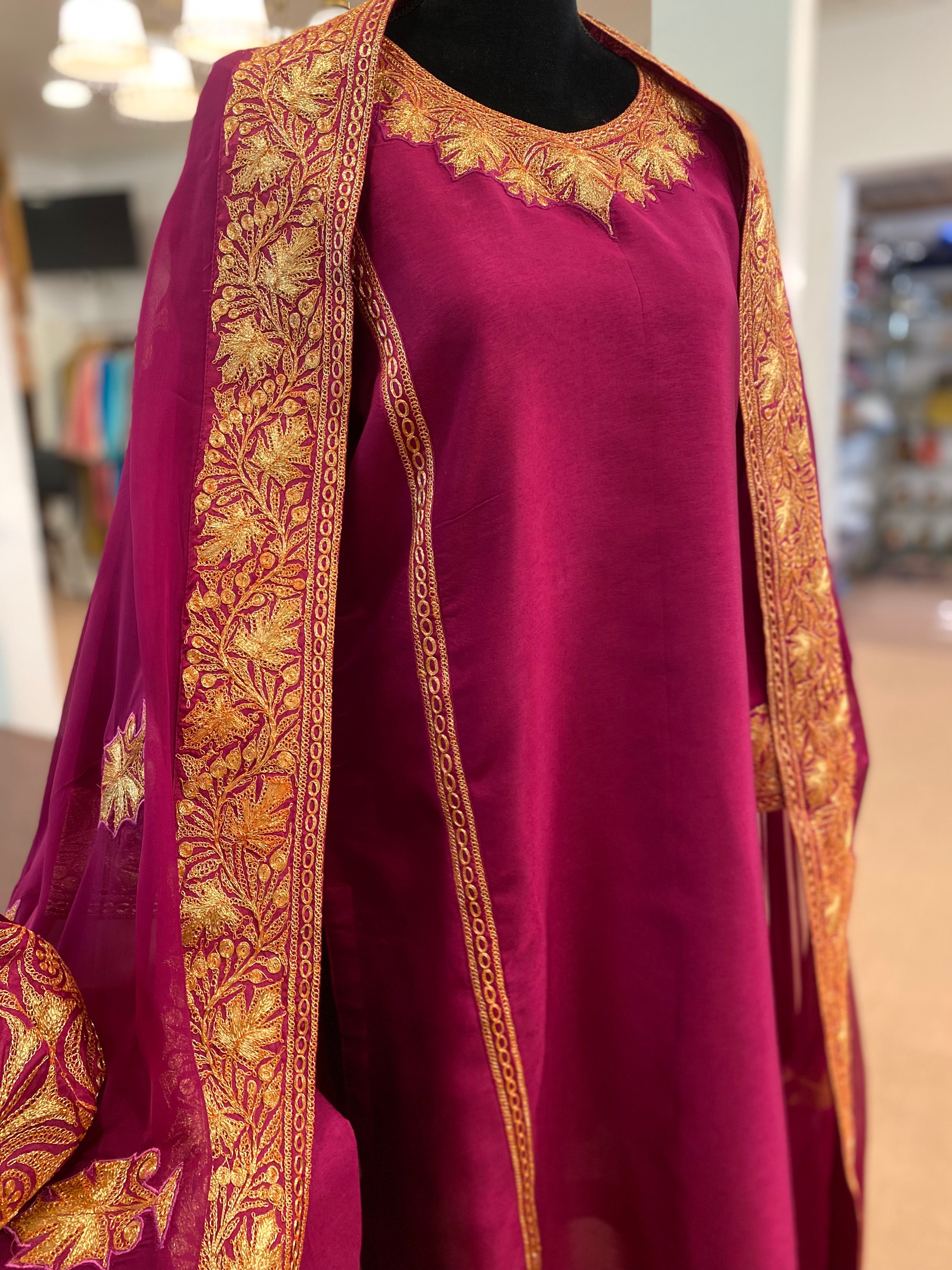 Tilla  suit 3pc stitched with potli