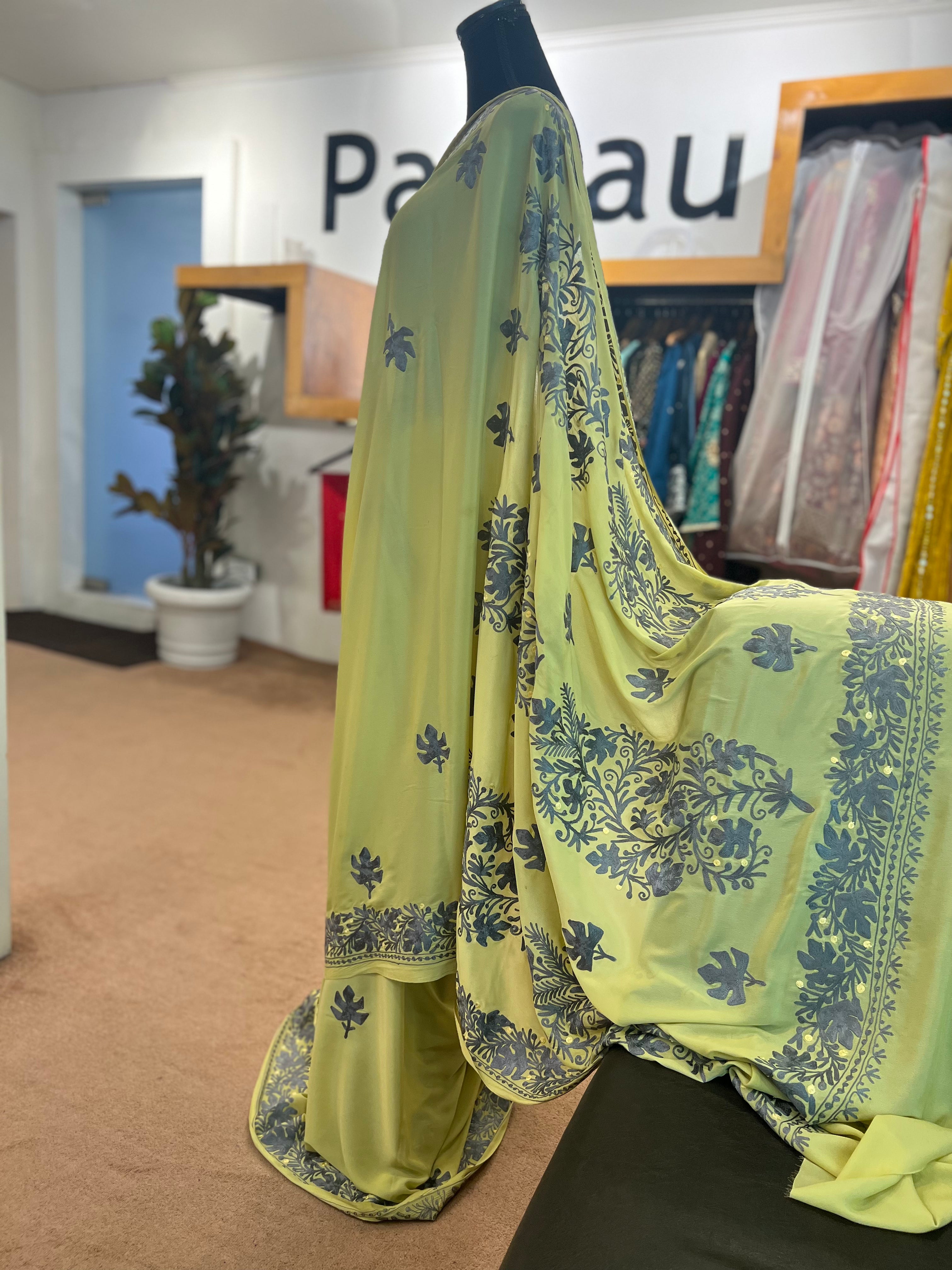 Kashmiri embroidered Crepe saree SR001