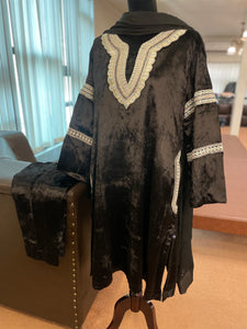 Velvet tilla 3 piece kurta set mtks183