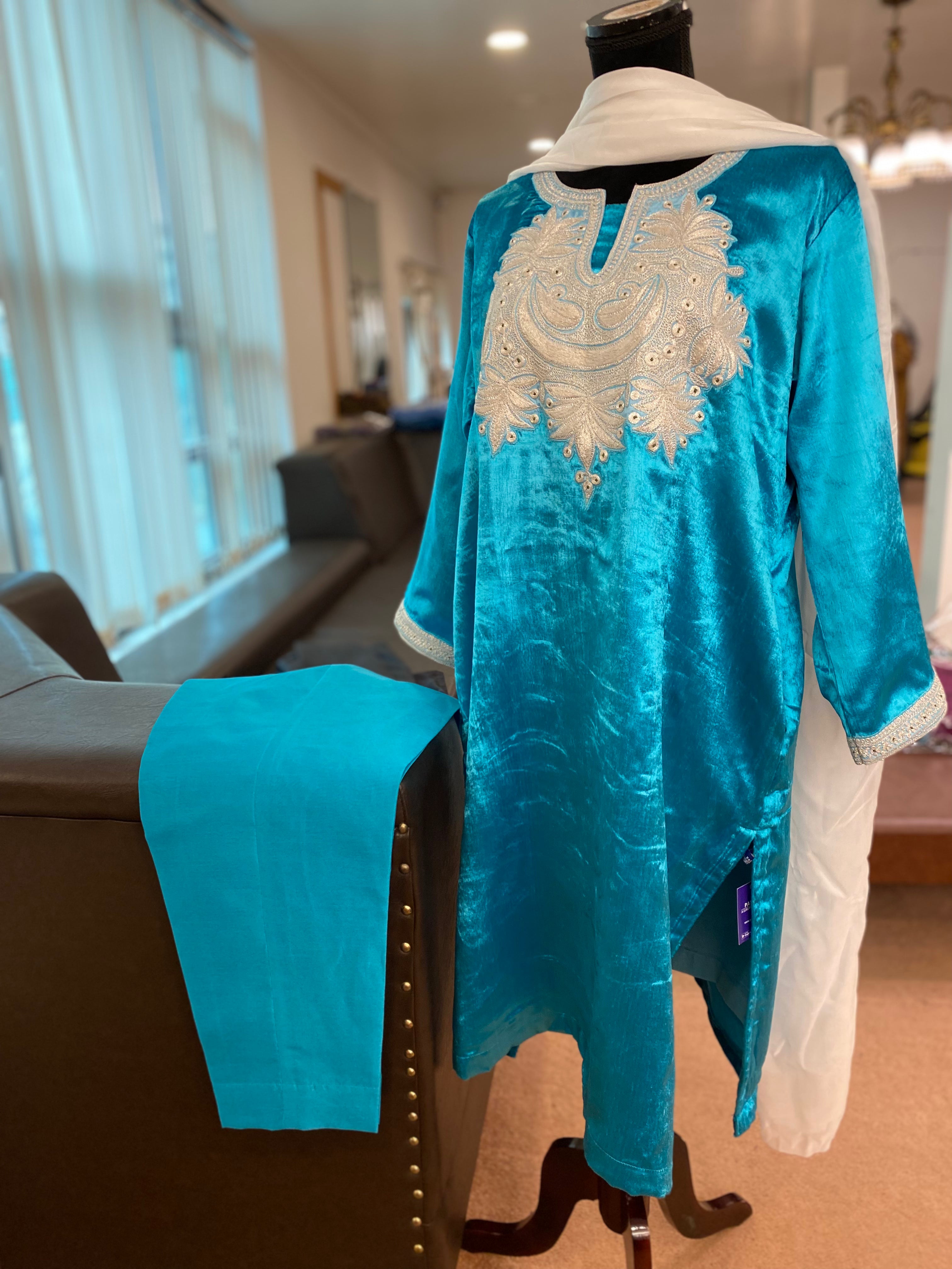 Velvet tilla kurta set 3pc MTKS185