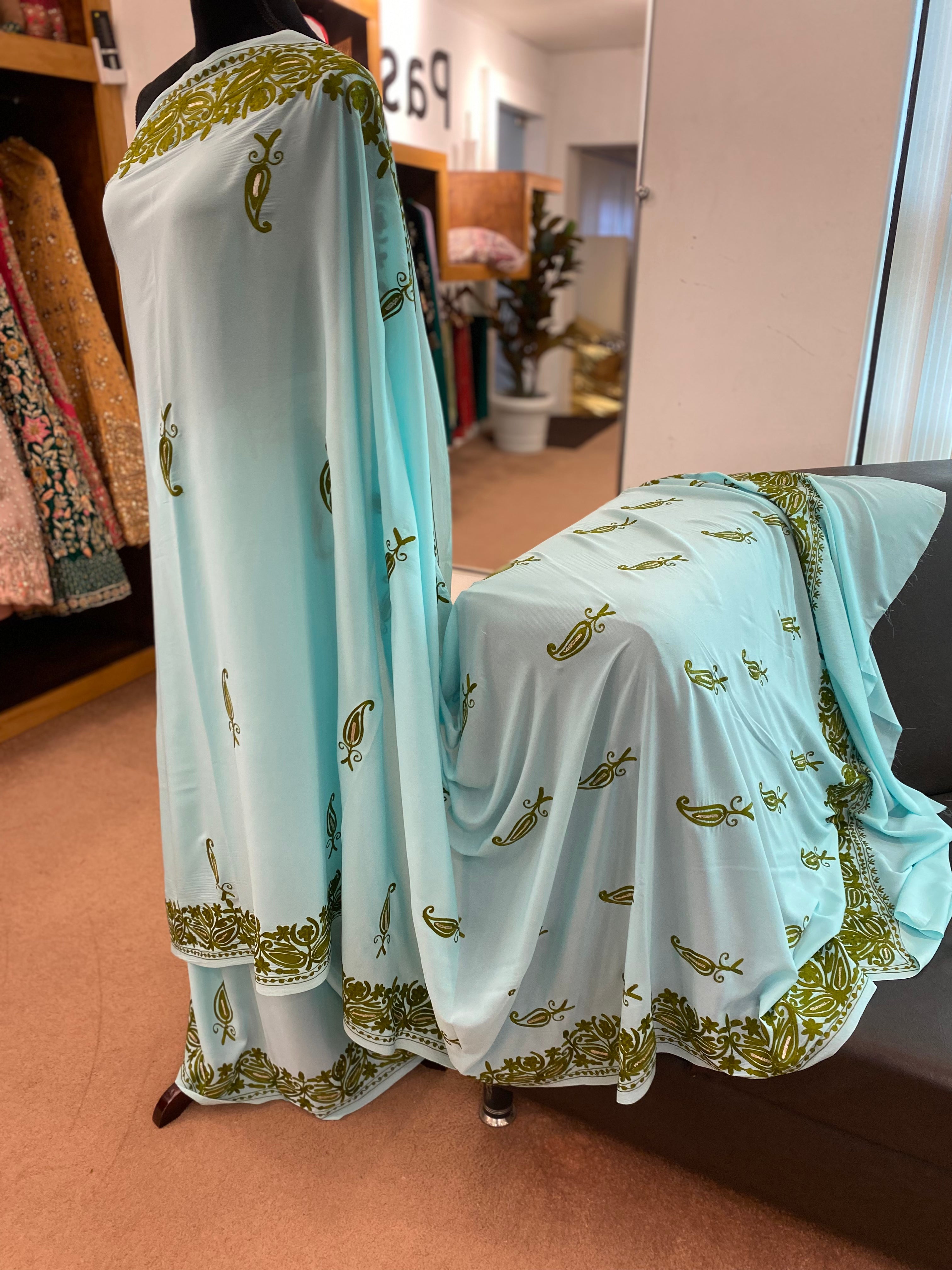 Kashmiri embroidered crepe saree SR005