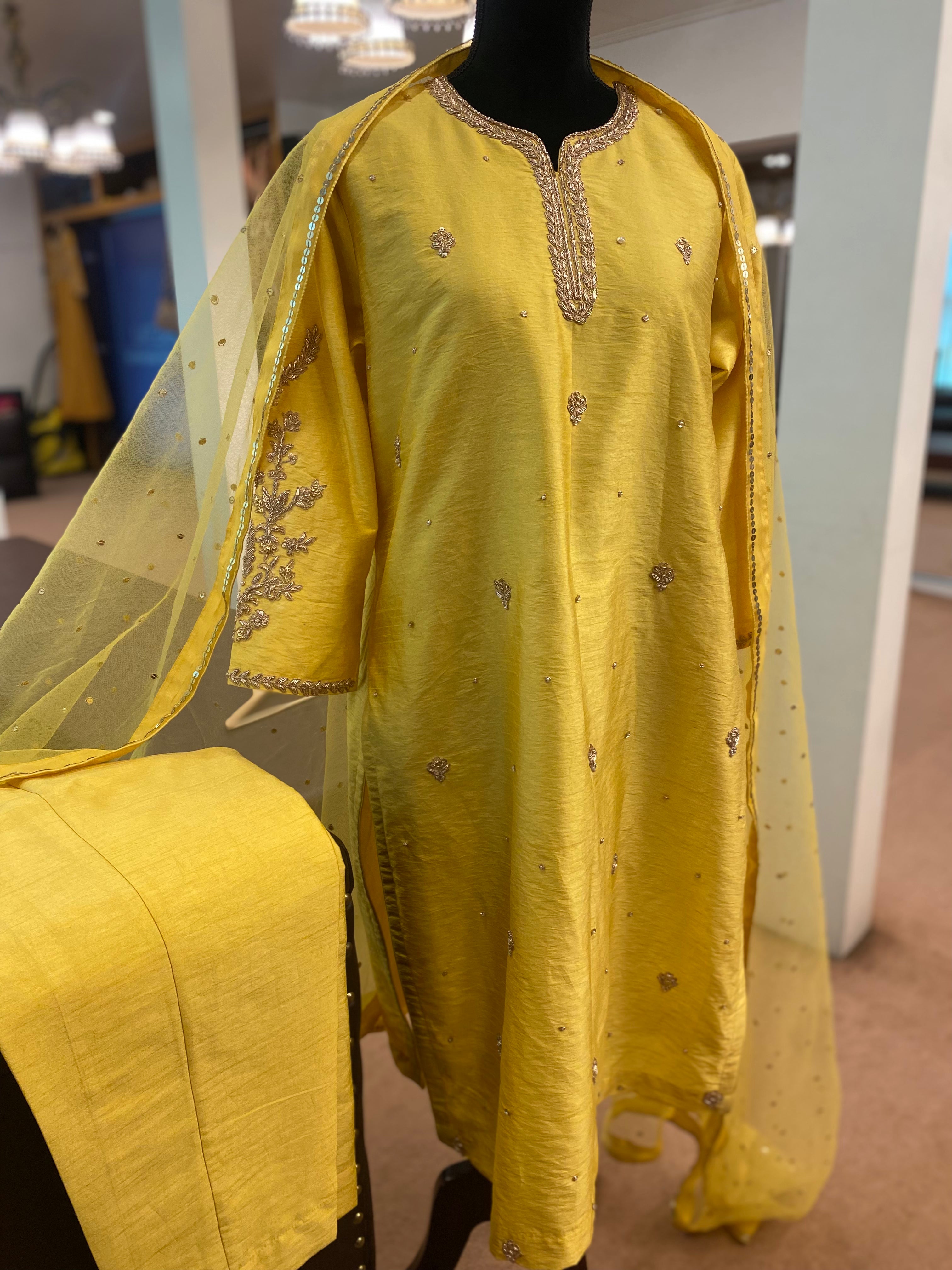 Hand embroidered Suit 3pc stitched