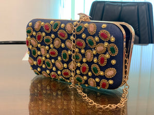 Embroidered Clutch - Pastau