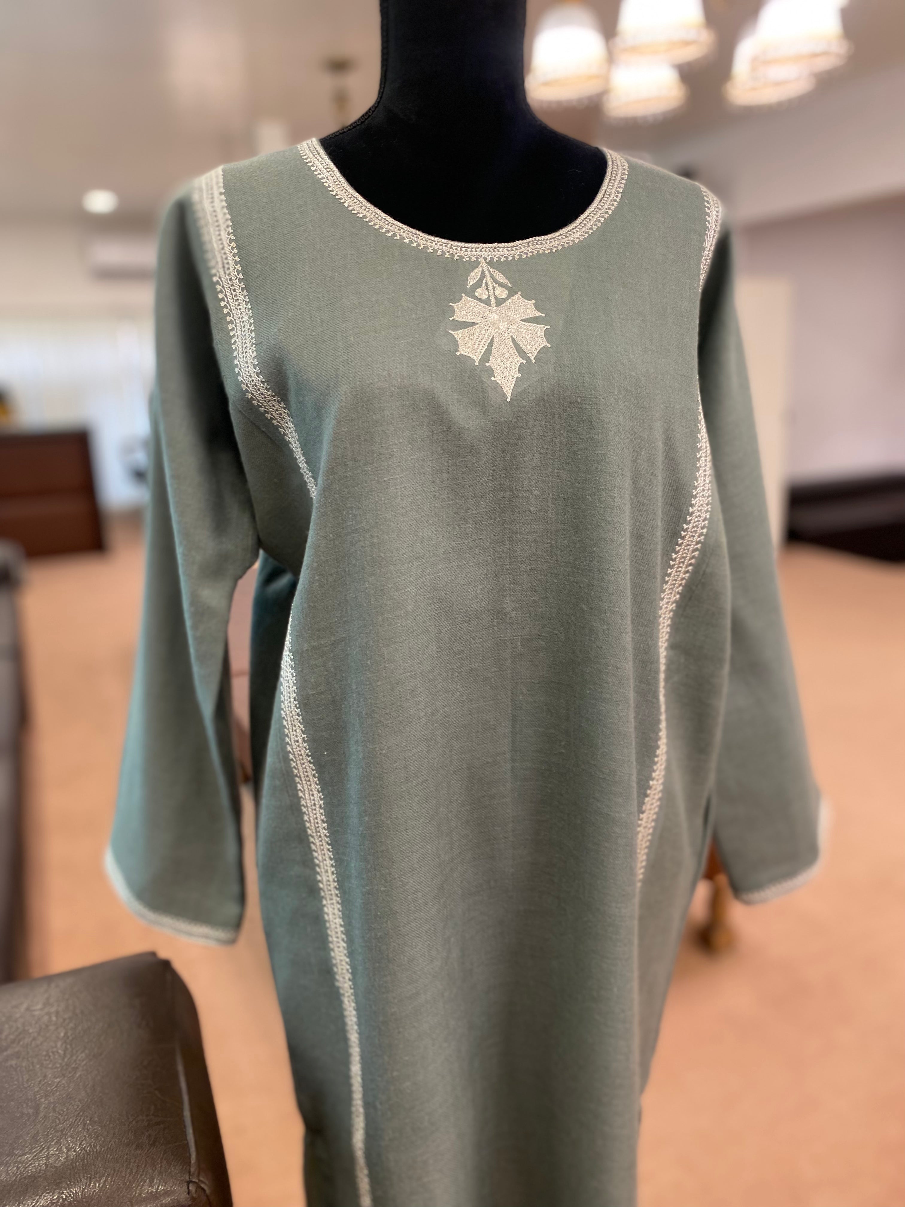 Pure pashmina blend pheran with Hand Tilla