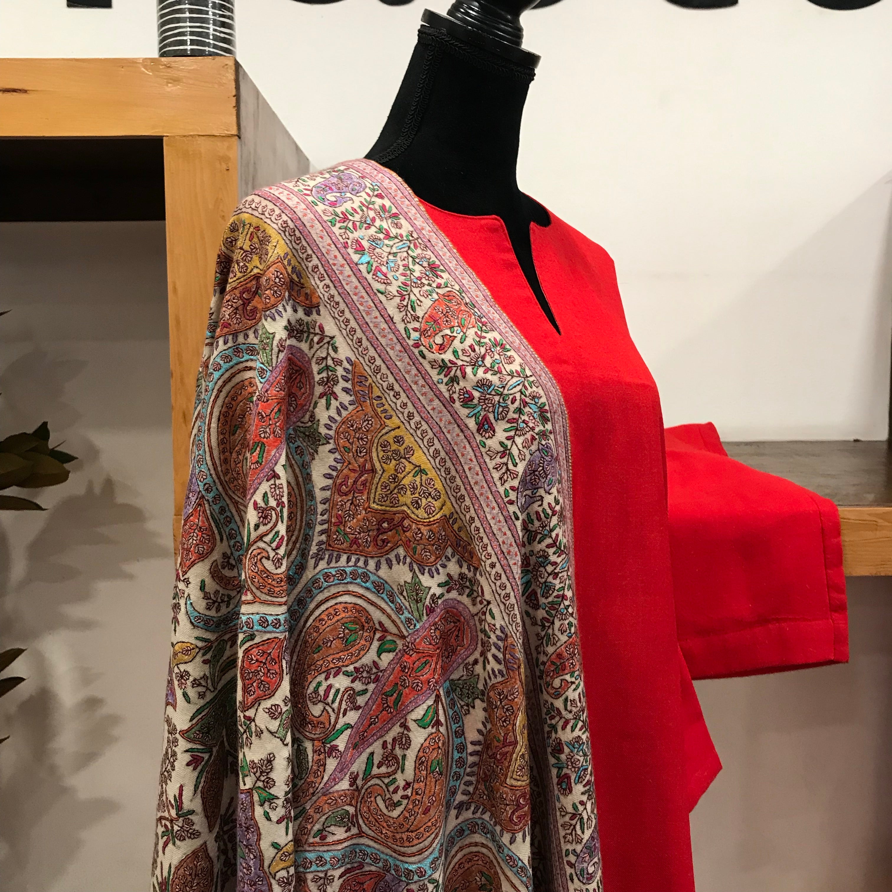 Pure pashmina and pure wool blend pheran set 2pc stitched