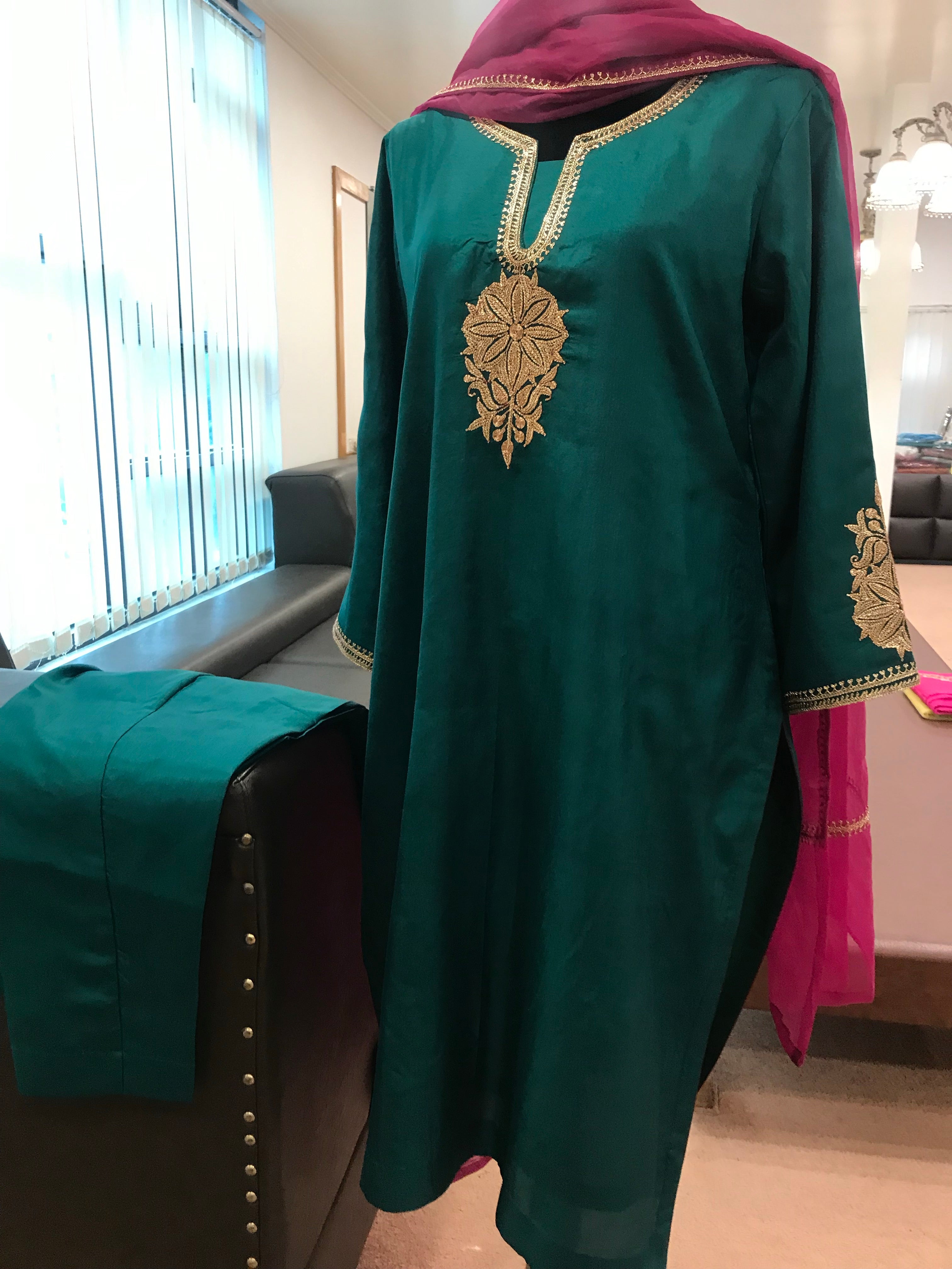 Hand Tilla pure silk 3pc stitched